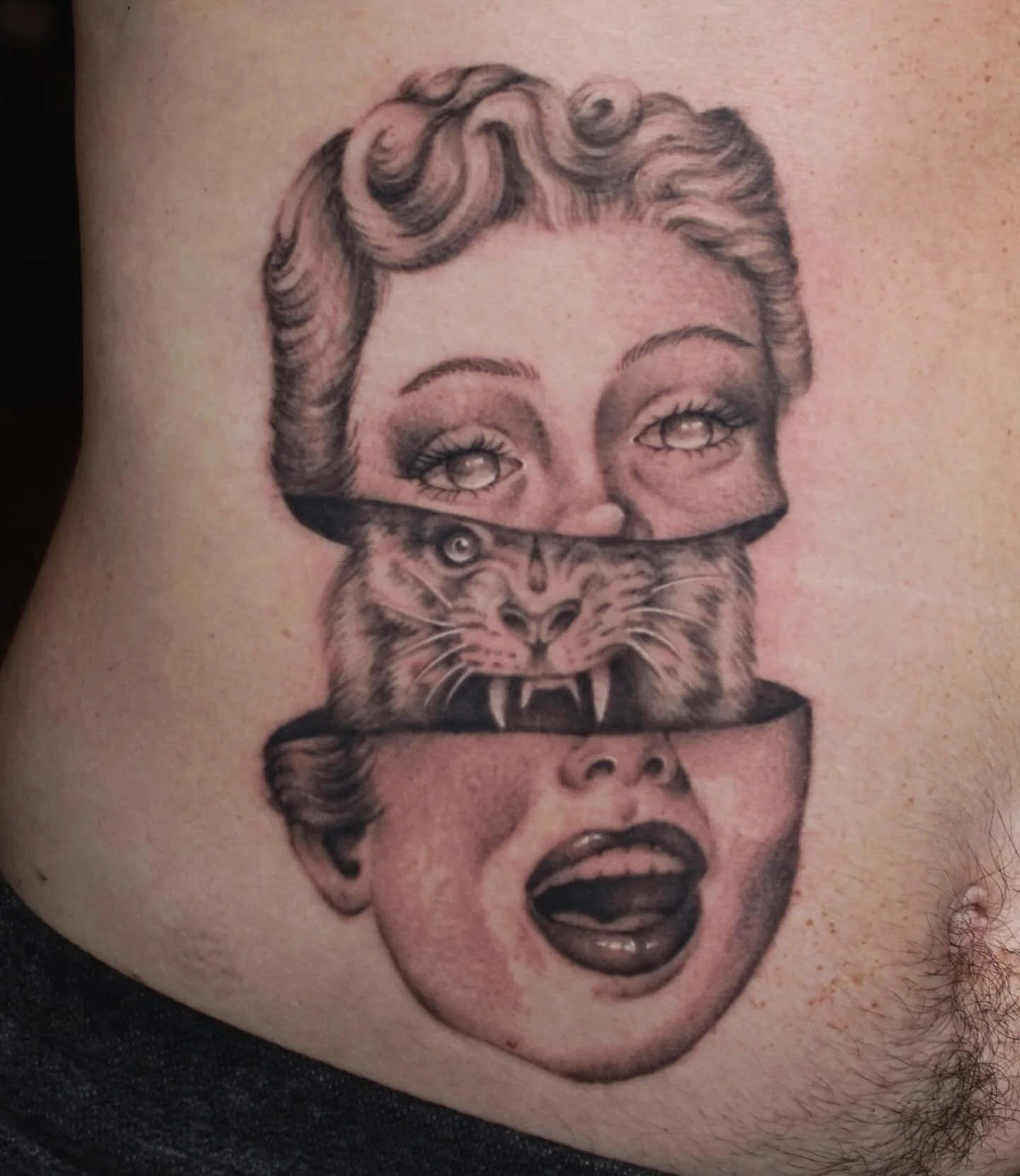 07 / 11 / 25
&bull;
I&rsquo;m super excited with how this stomach piece turned out! The other side is soon to come so look out for that!!
&bull; not an original design &bull;
&bull;
#tattoo #tattooartist #omaha #omahatattoos #omahatattooartist #nebra