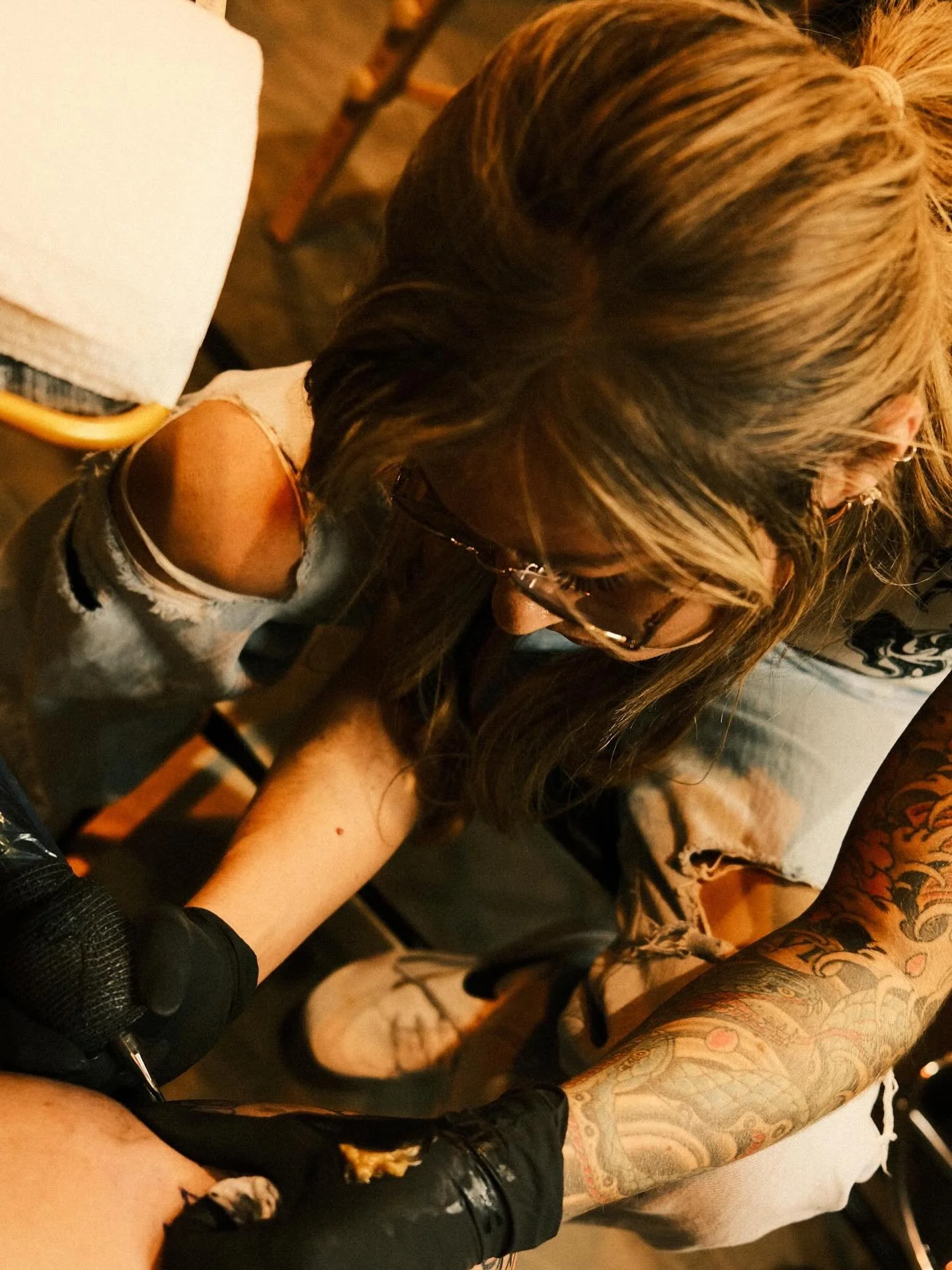 It&rsquo;s my turn for WALK-INS this SATURDAY!! 🐝Any ideas you have are welcome. We do try keep these sessions to about an hour each so sizing &amp; detail level similar to these examples are ideal. 
Come see me from 10am to 6pm at @collectivehiveta