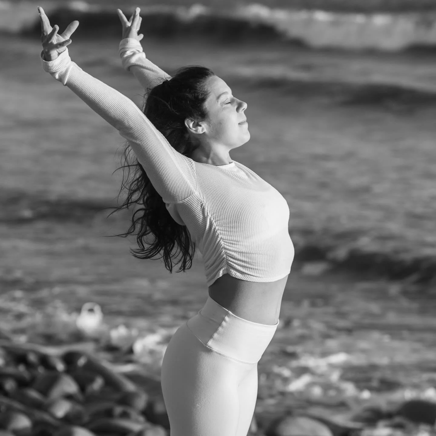 🌊 Sunday Reset 🌊 

Yoga Sundays are coming to Motion starting this weekend with Annie Guthrie!! 🧘&zwj;♀️

Annie will be a teaching at 9am on the following dates:

- March 22nd
- April 12th
- May 3rd

Please book your spot on Mindbody!