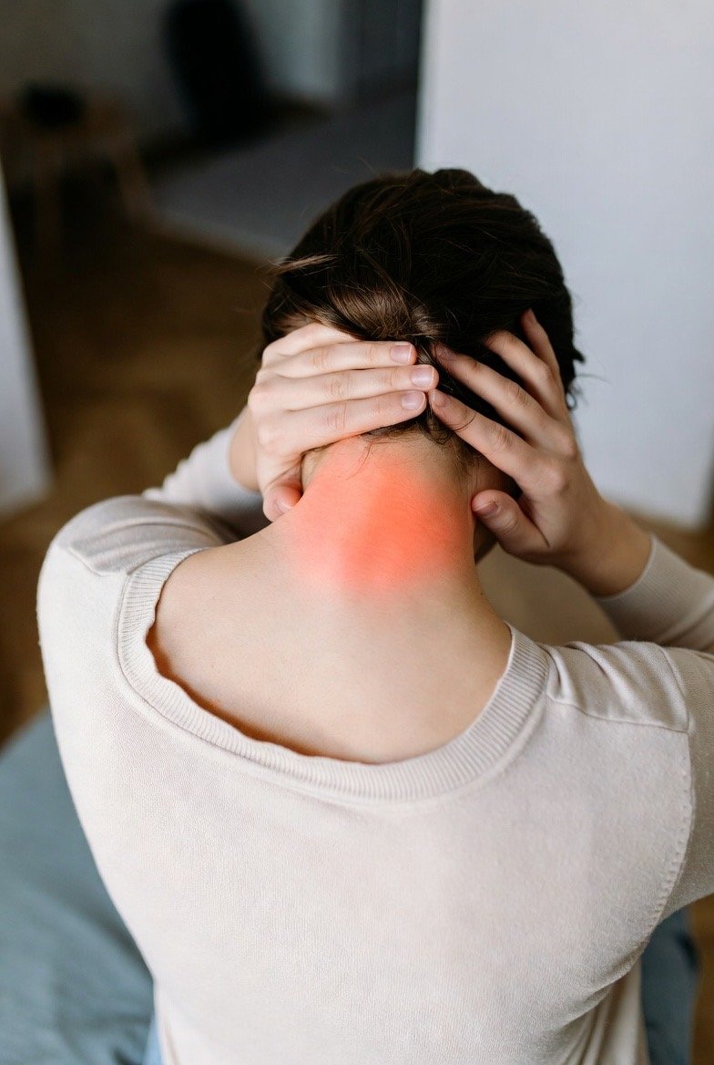 Neck Pain at End Range of Motion: Why It Hurts Only When You Turn “All the Way”