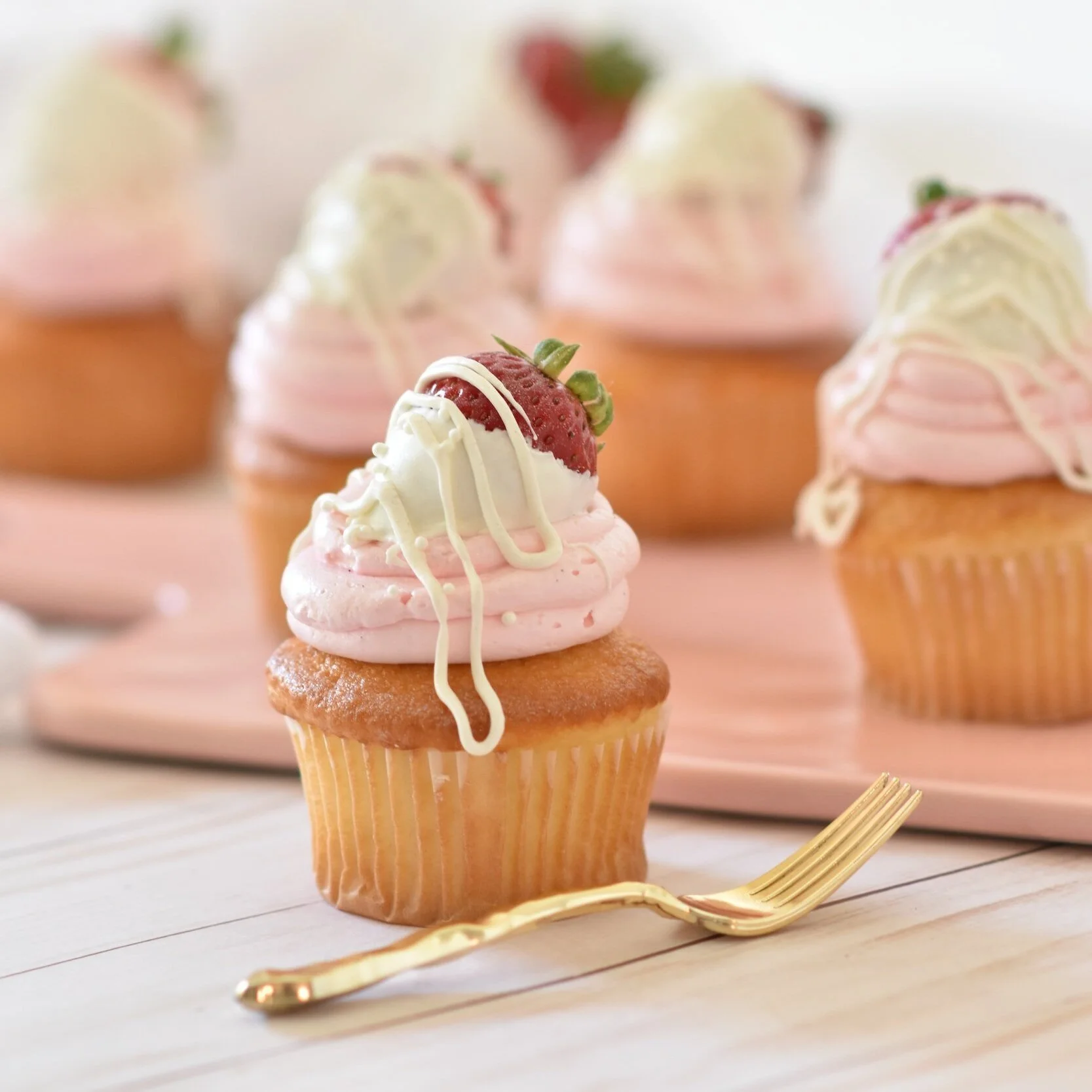 Sweet ripe strawberry cupcakes
