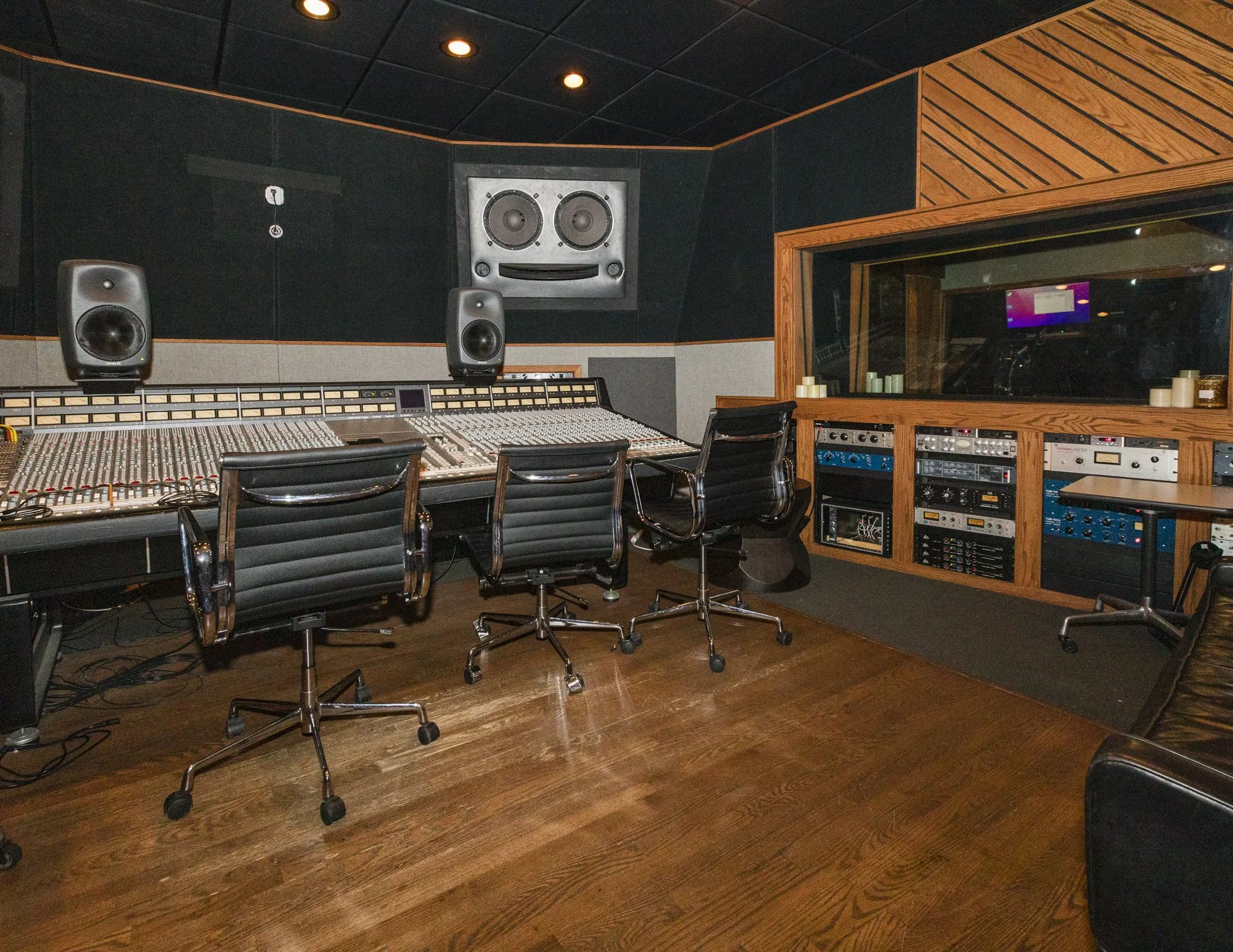 17-ArlynStudios-004.jpg