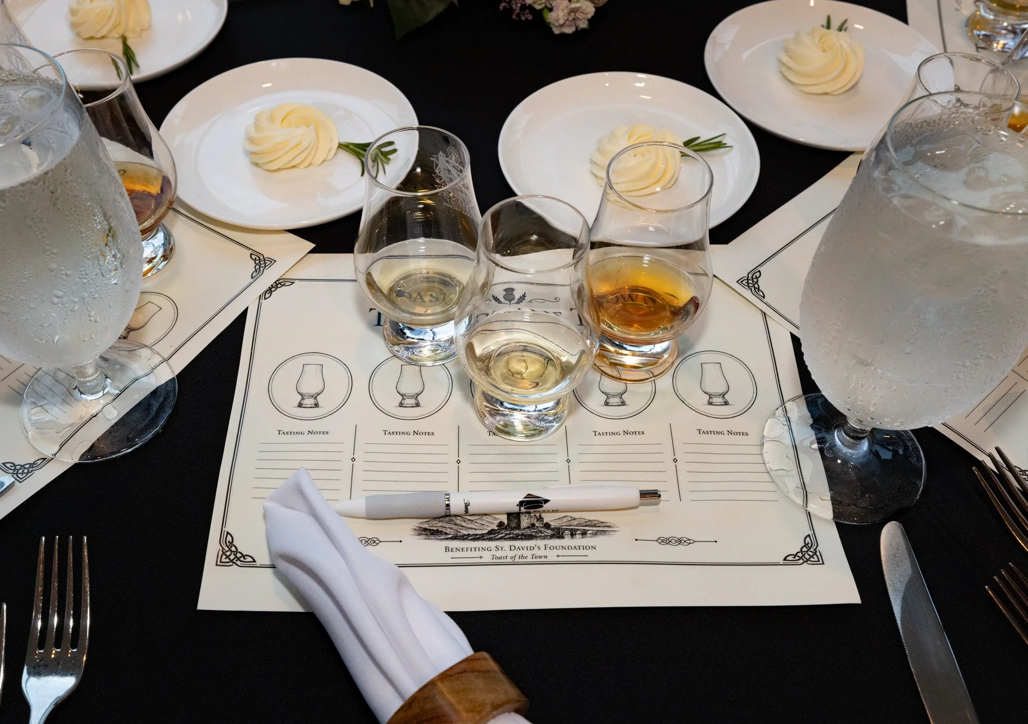 13-SipSavorScotch-050.jpg