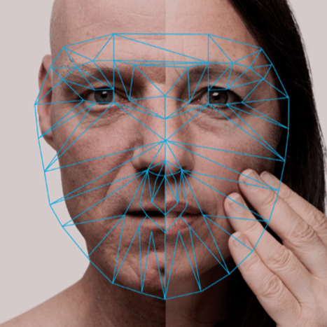 Touching to Keep in Touch: Een Gesprek met Kunstenaarsduo Lancel/Maat