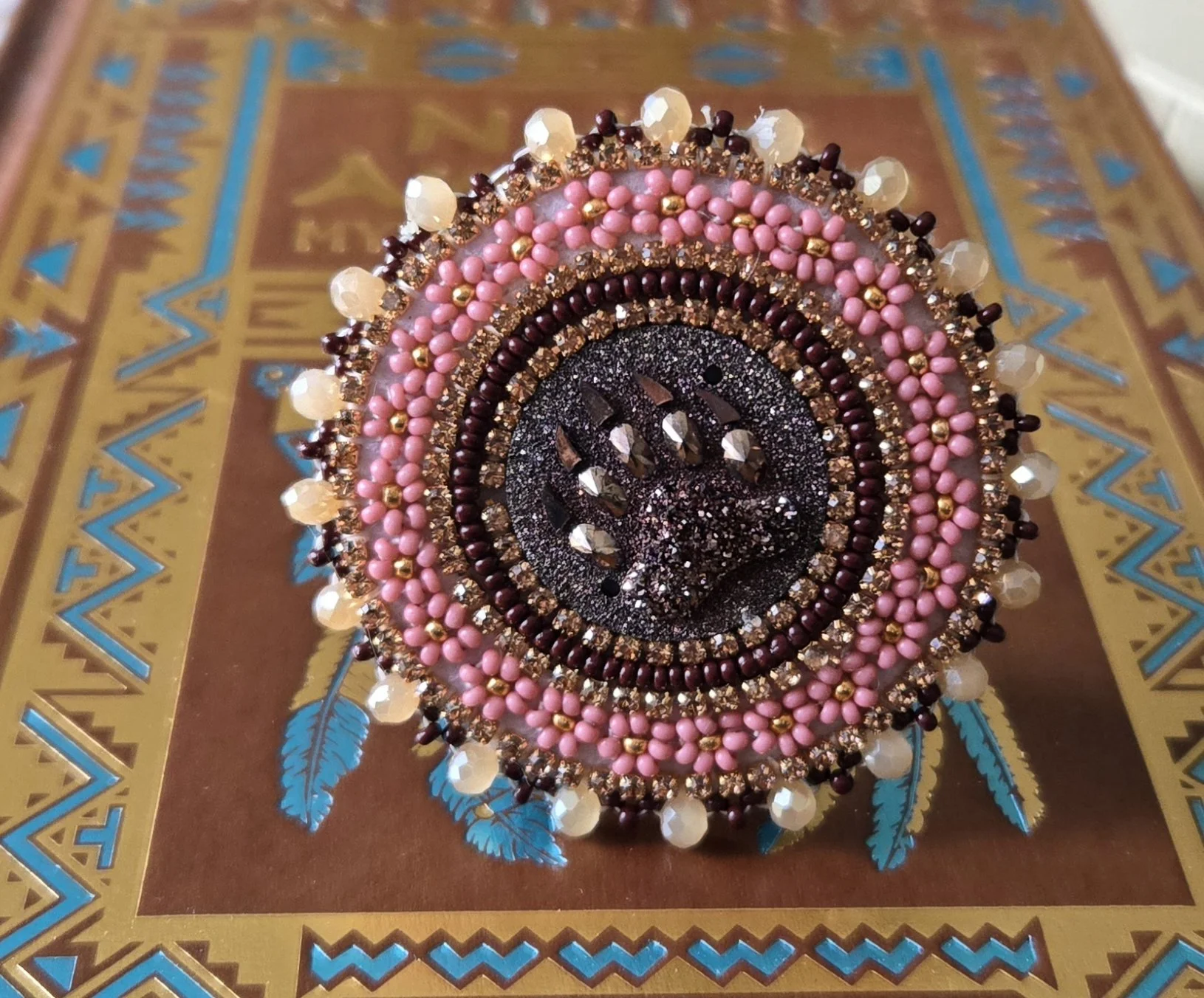 Bear Paw Popsocket