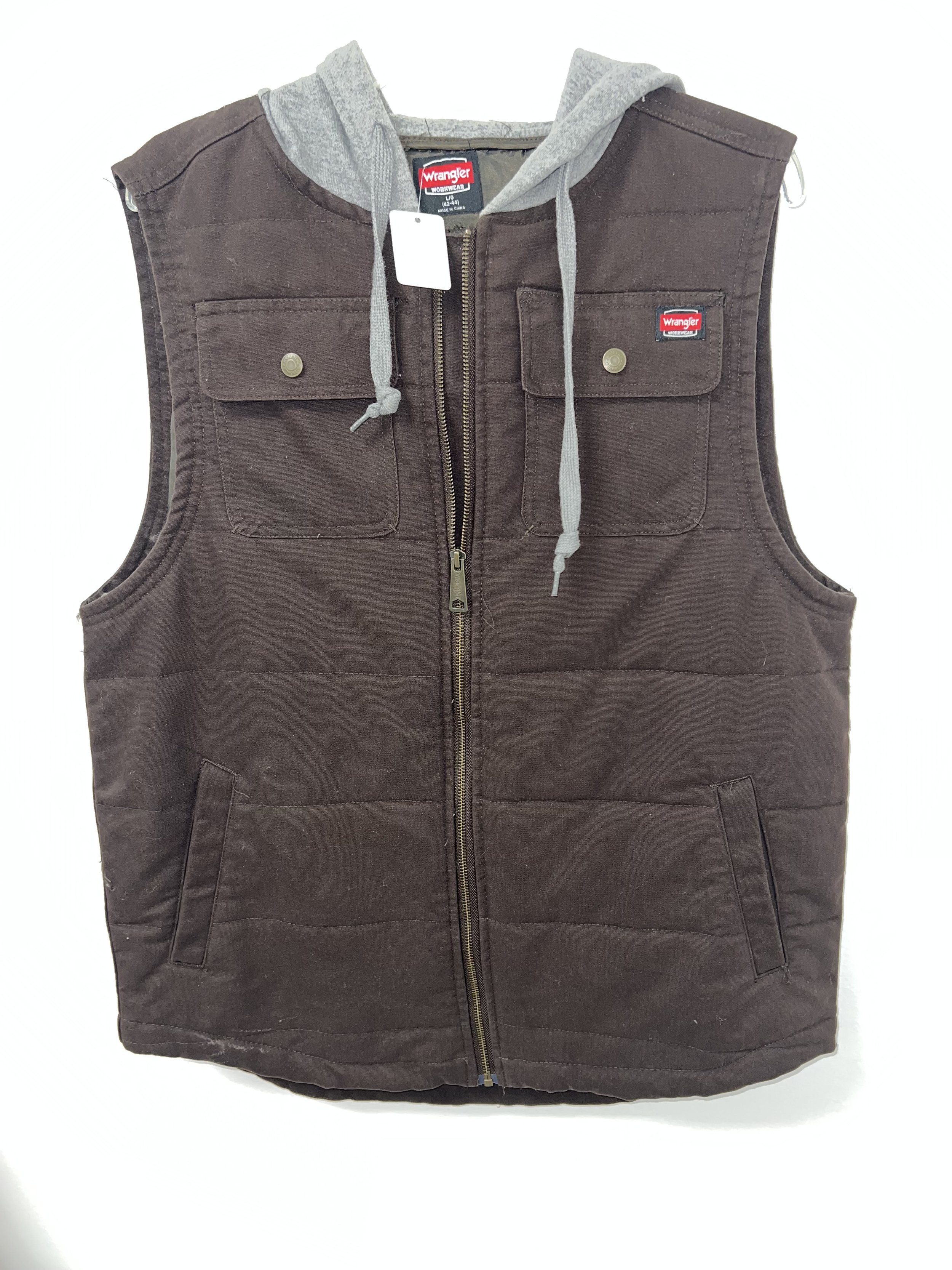 Consignment Men's Wrangler Vest