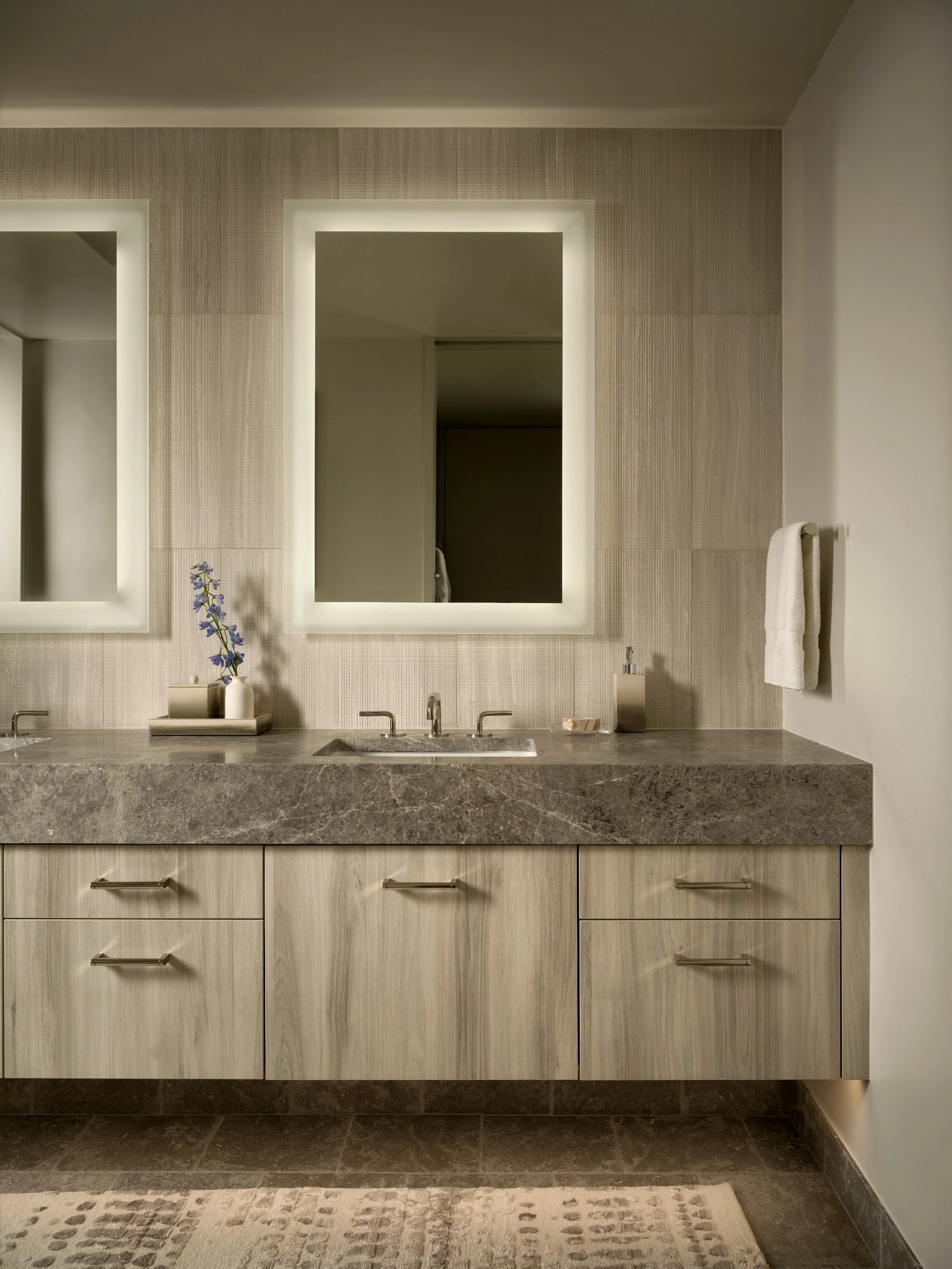 _Jacobs Interiors_Markowitz_Kids Bath V2.jpg