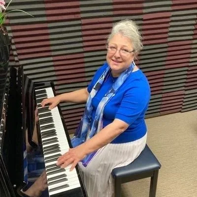 TAMARA B. 🎹 Piano, Voice, Accordion, Toddlers