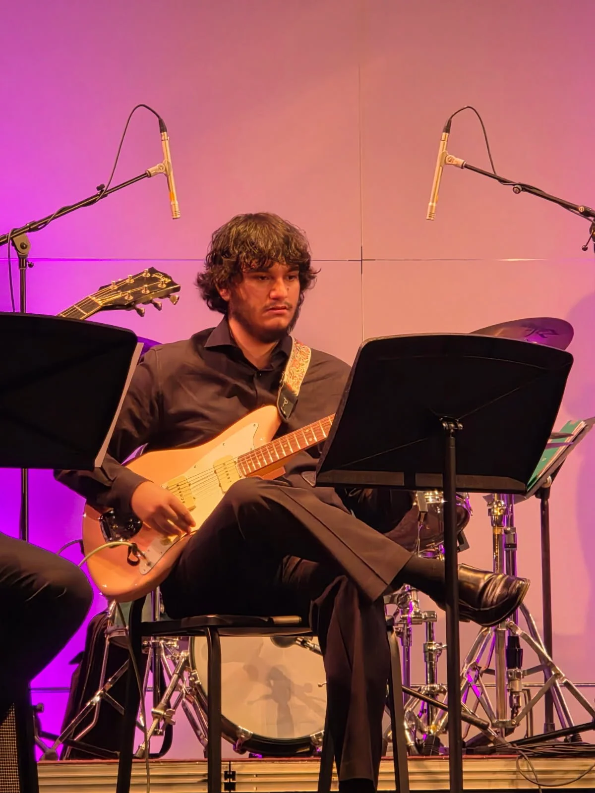 Victor G. 🎸Guitar, Drums, Bass, Piano, Ukulele, Toddlers & Voice