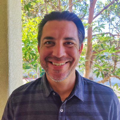 CHRIS L. - 🎹  Piano, Drums, Bass, Guitar & Ukulele