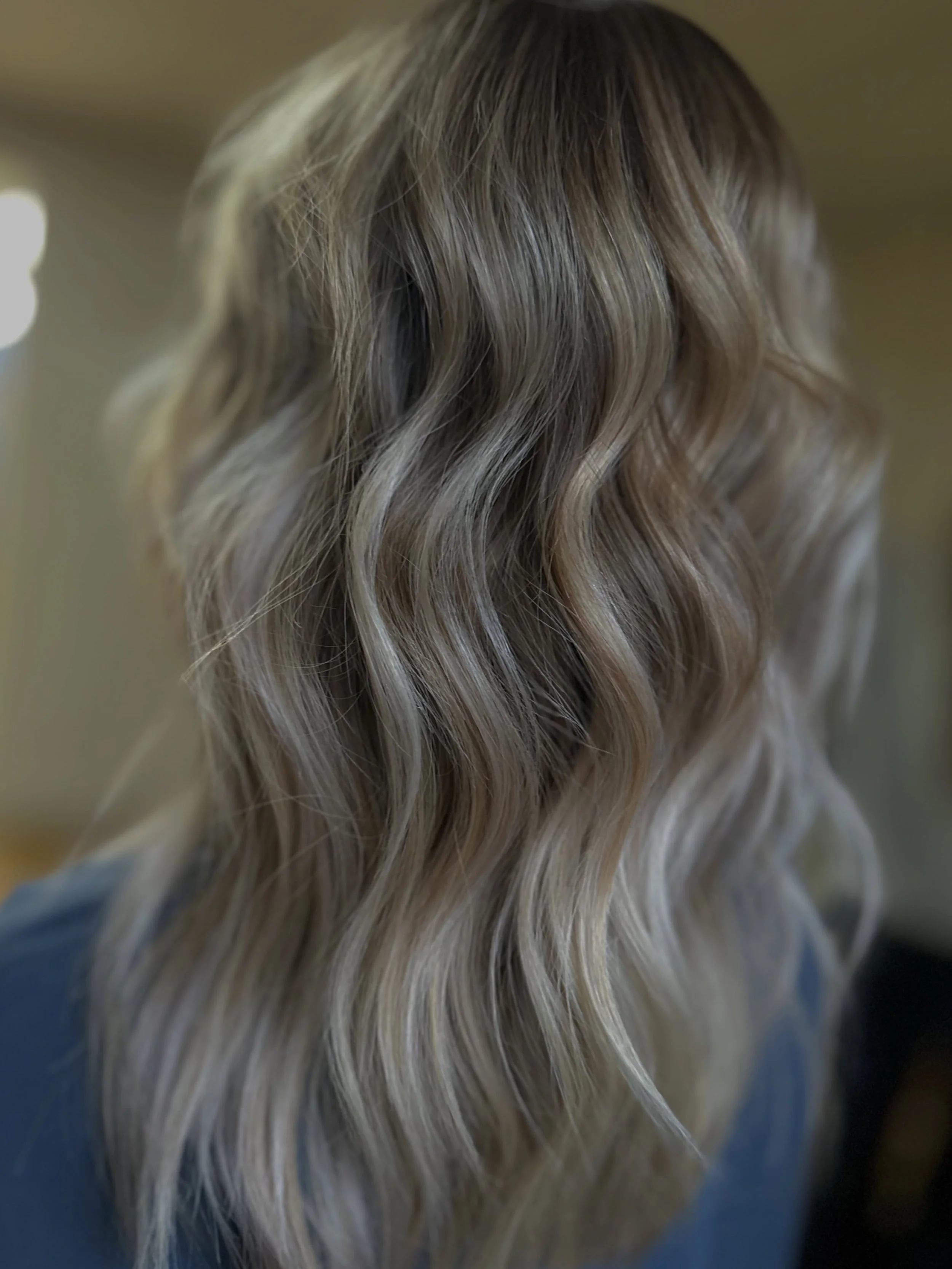 Soft glam isn&rsquo;t the only thing we do around here anymore ✨🤎

We&rsquo;re officially adding luxury hair color services to The Amber Glow Collective &mdash; from dimensional brunettes and lived-in blondes to extensions and glossy refreshes ✨

Sa
