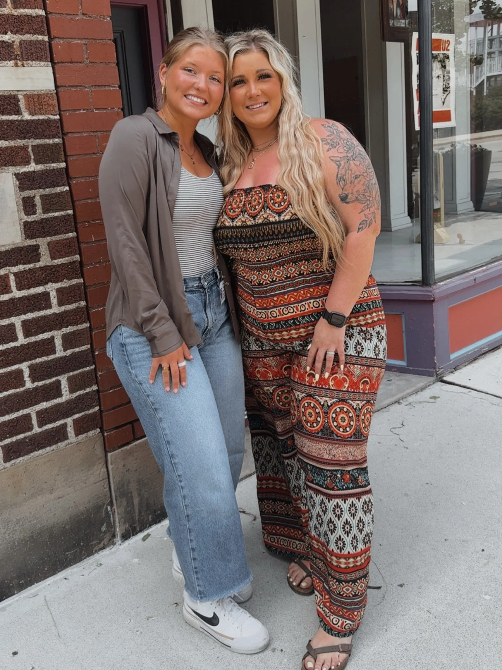 Everyone say &ldquo;hi&rdquo; to my new intern Maddie🥰✨ She&rsquo;s currently in cosmetology at Penta, sweet as pie, and already such a joy to have around!

I can&rsquo;t wait for you all to meet her and watch her grow this season! 💕
