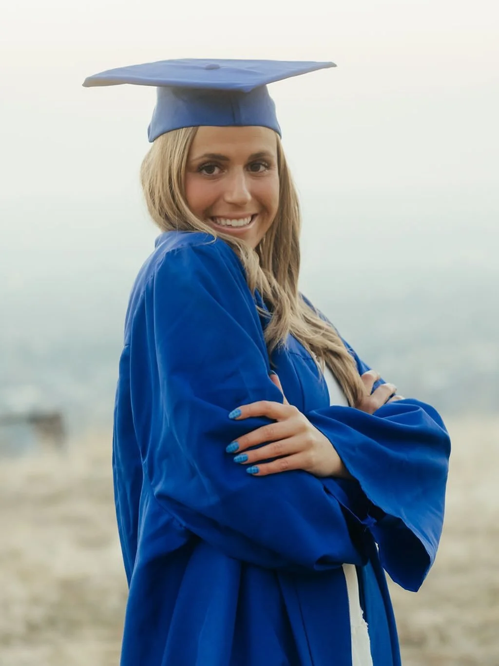 It&rsquo;s time to talk about senior graduation photos 📸🎉😇 🎓 ask me anything!

Sessions for graduates start at $250 
DM me and I&rsquo;ll send you everything you want and need to know about senior photos!