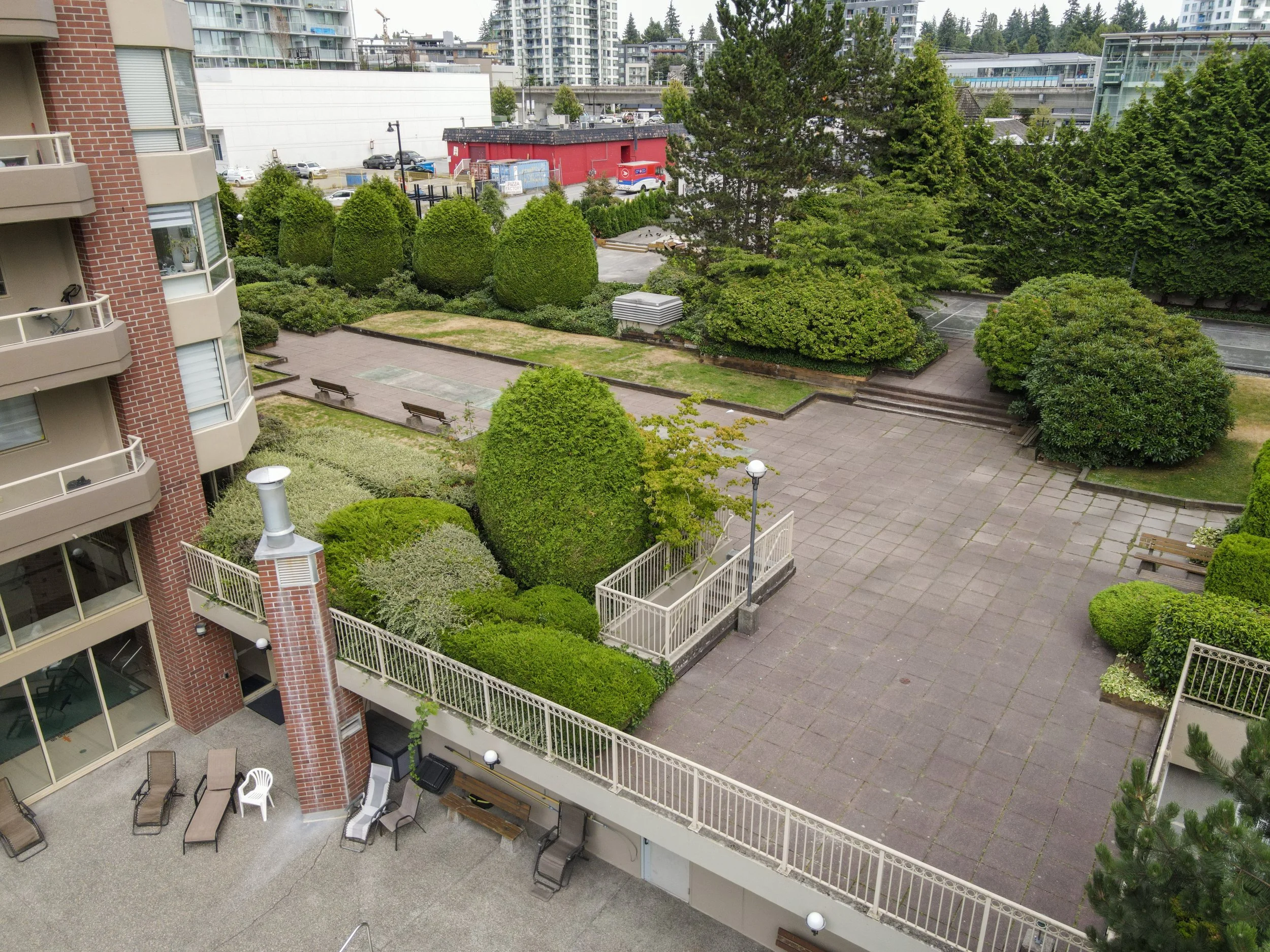 6-Backyard - opposite view.jpg