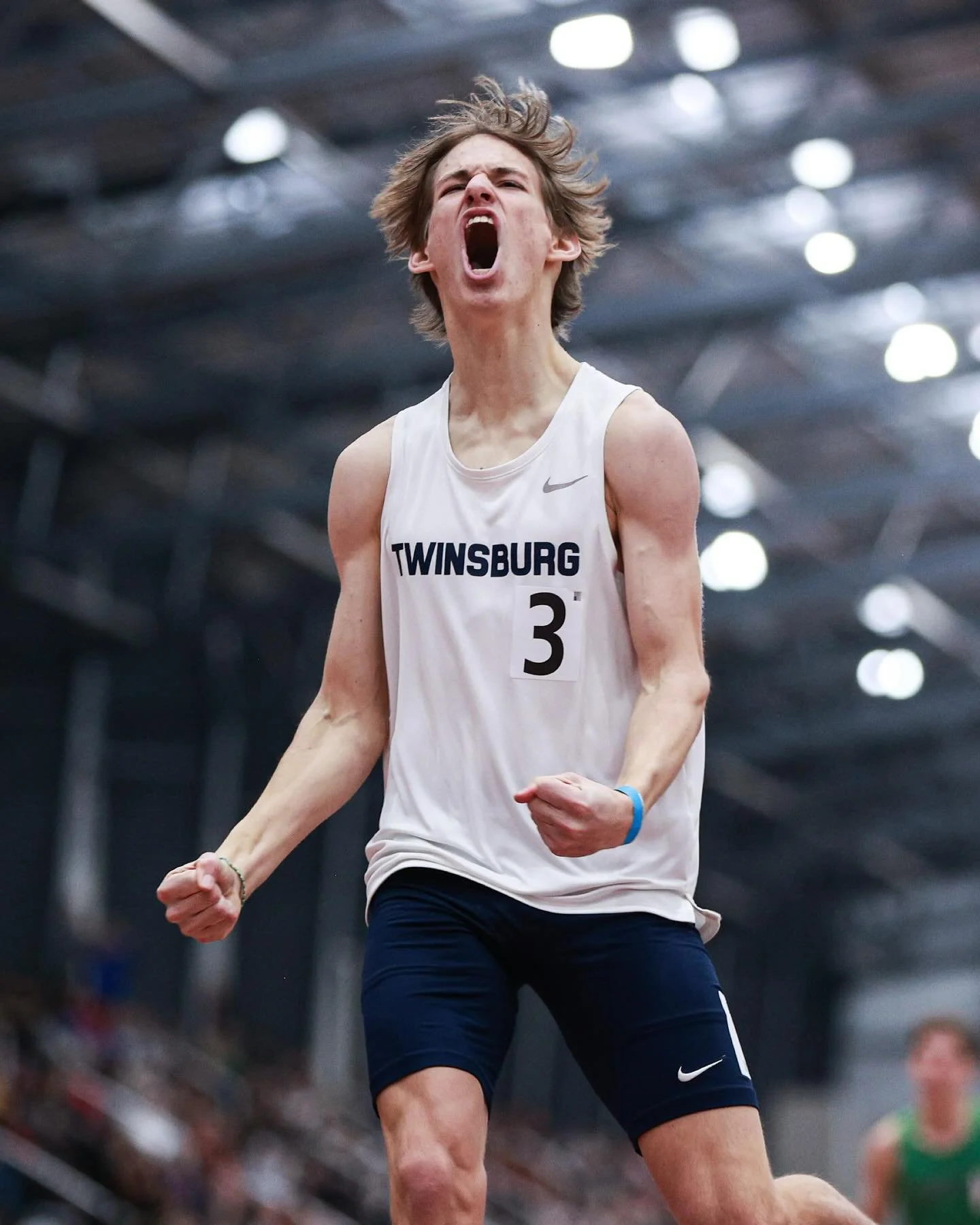 Whole lotta motion🫨

-

Photos from all four divisions at last weekend&rsquo;s indoor state meet in Geneva!