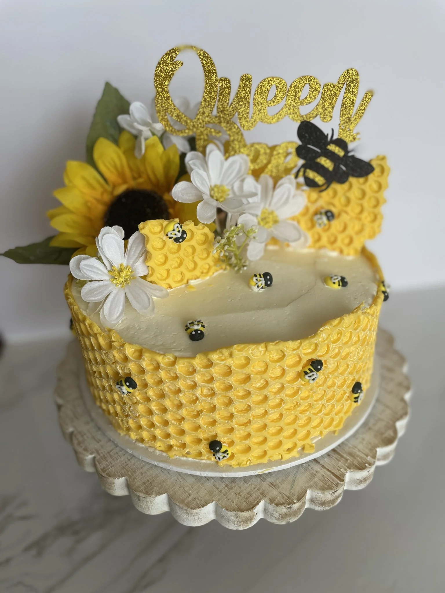 Queen Bee Cake.jpg