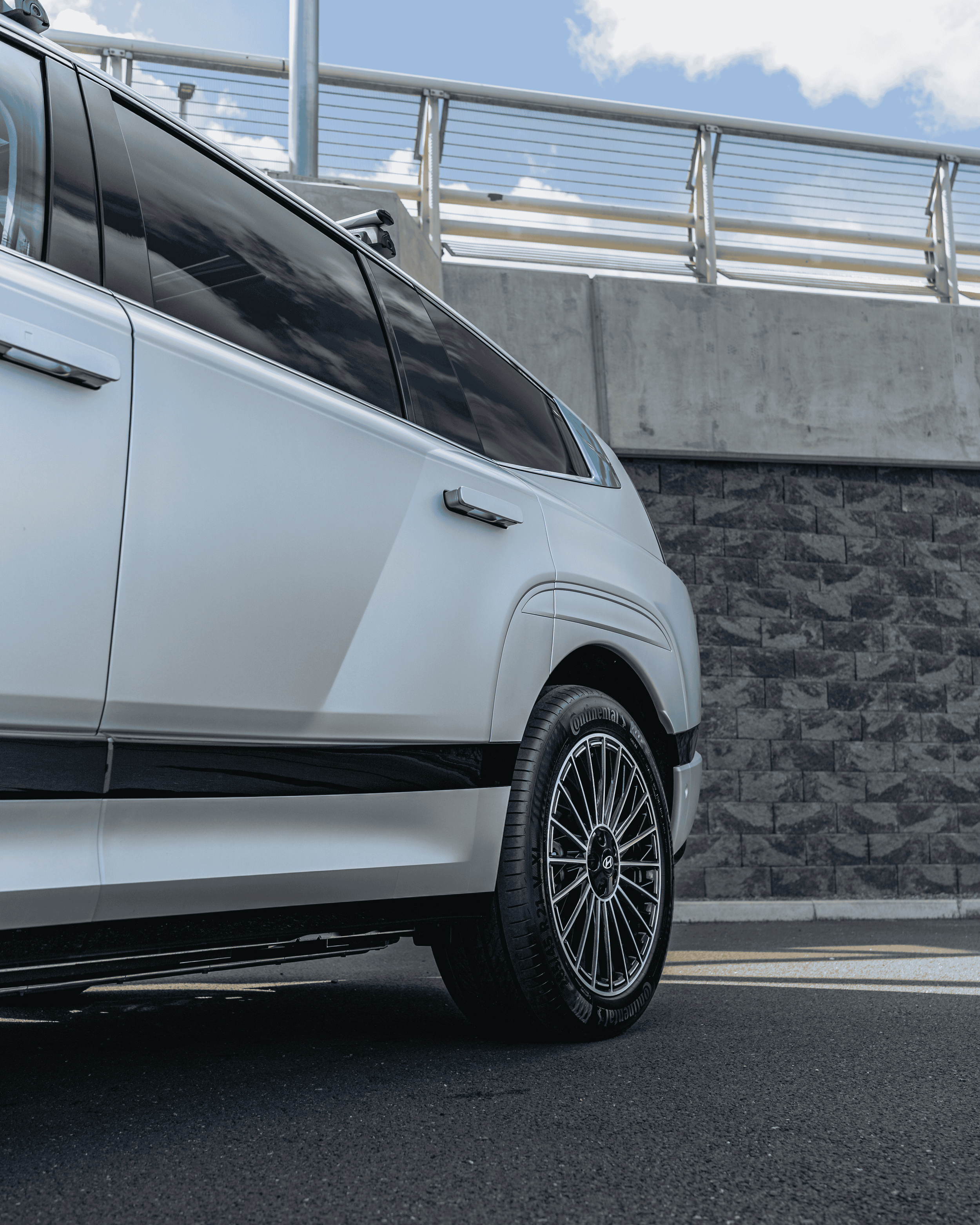 Hyundai_Ioniq9-6.png