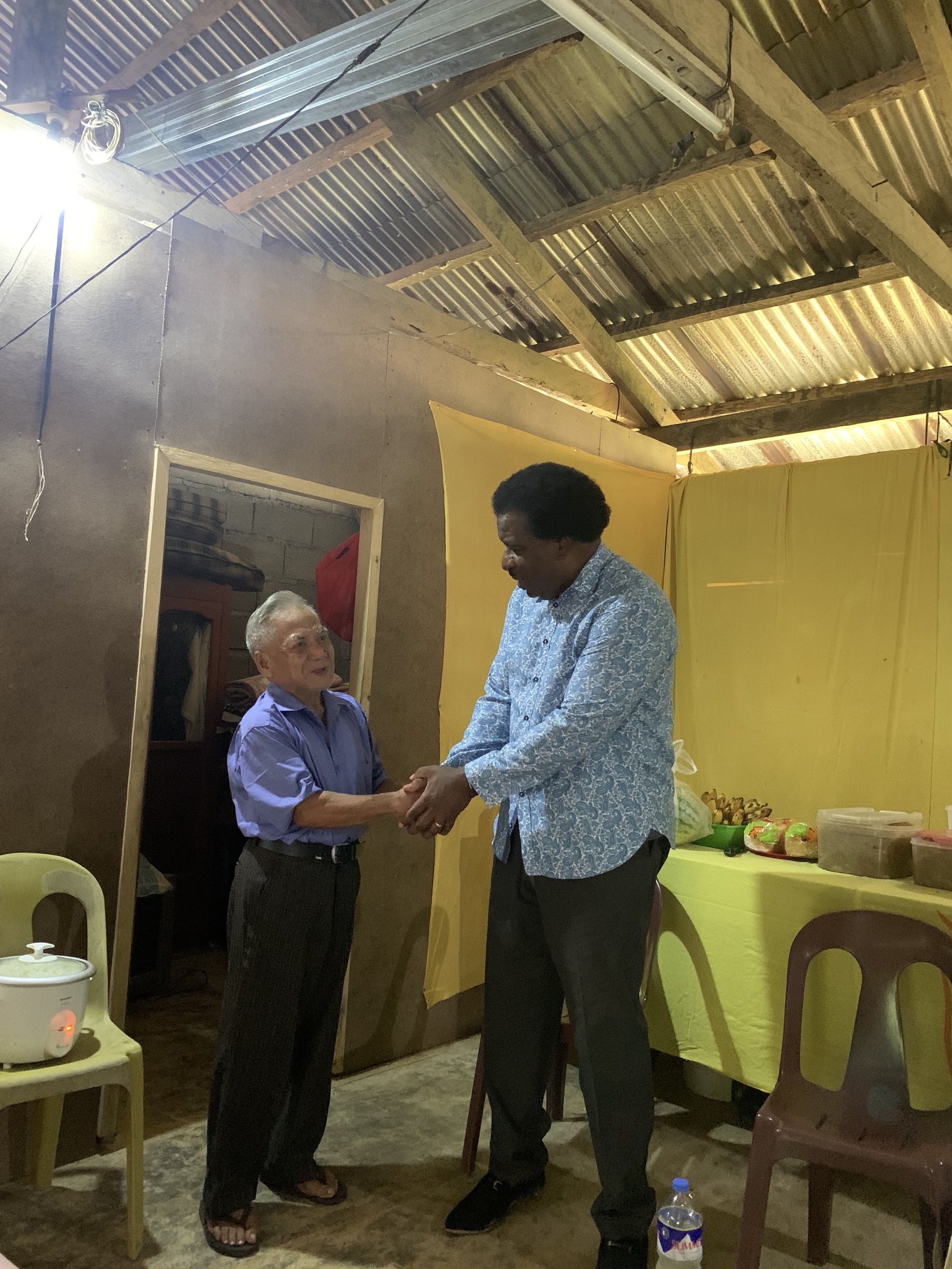 Pastor Arturo Pogenio.jpg