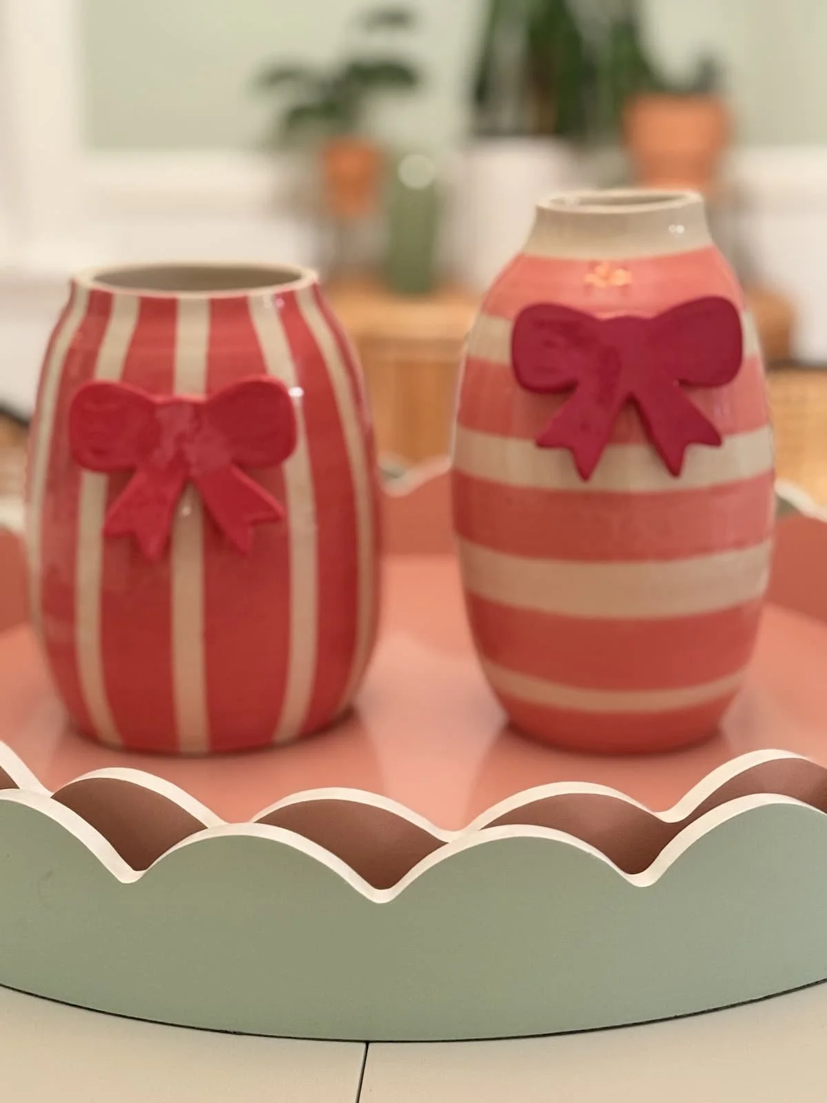 bow-vases-tray.jpg