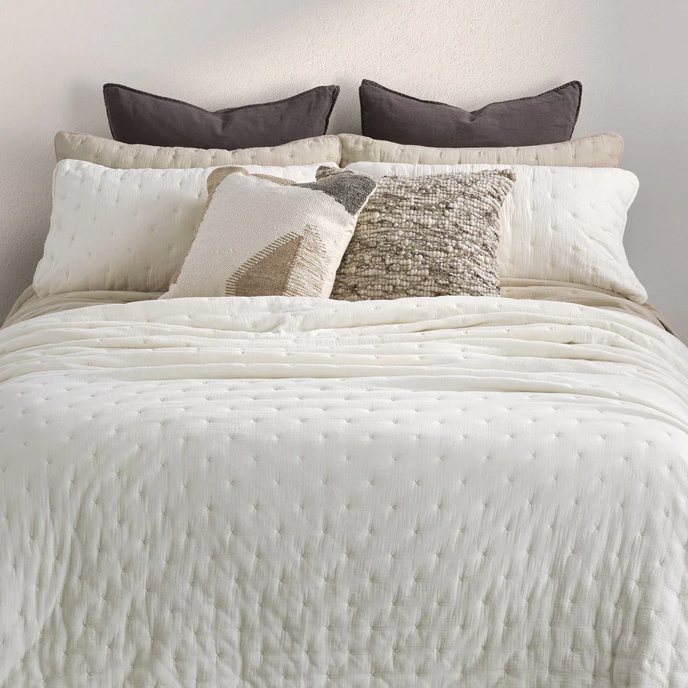 BRUNELLI MOUSSELINE SOLID CREAM QUILT