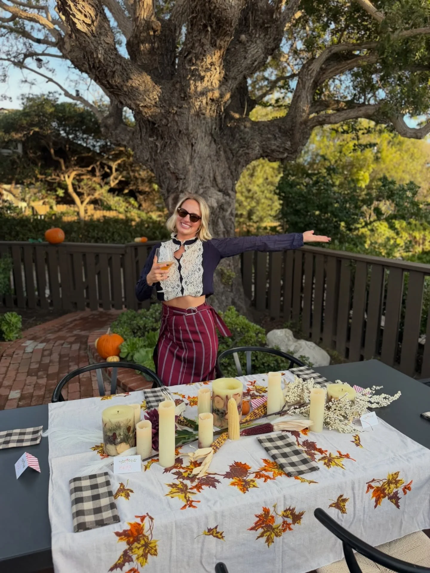 Thanksgiving fit courtesy of two of my favorite vintage queens 🦃✨

Holiday dressing hits different when you shop vintage! 
It&rsquo;s unique, sustainable, and can be a better alternative to fast fashion over consumption!

@luciazolea See by Chloe To