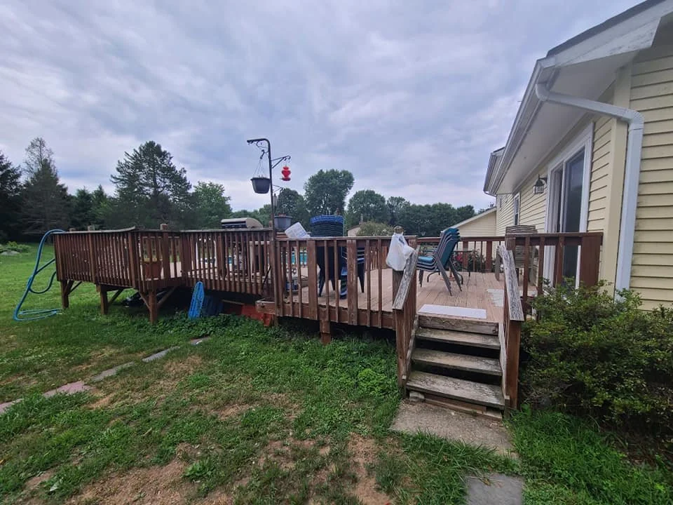 Aunt Linda Deck 4.jpg
