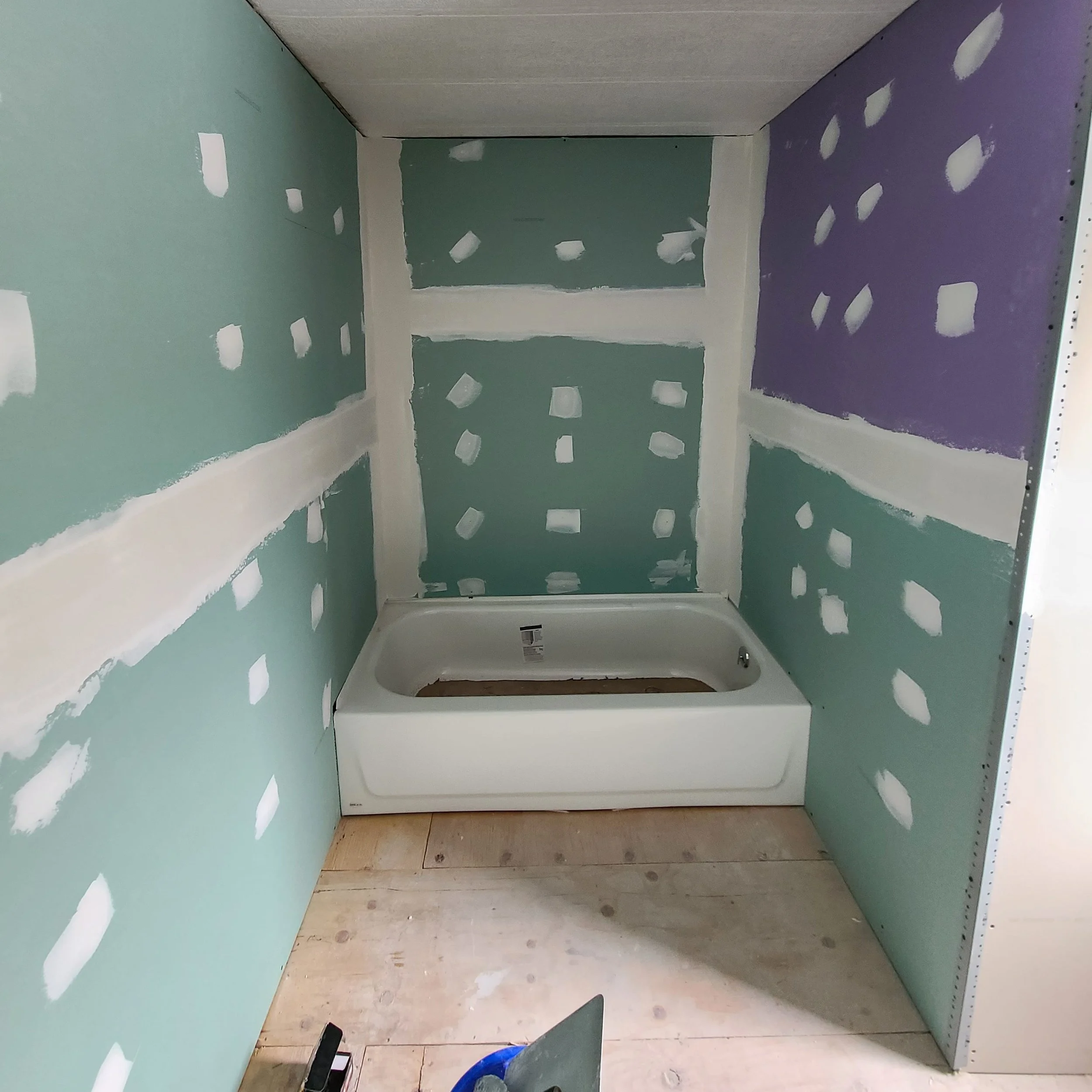 Ennis bathroom.jpg