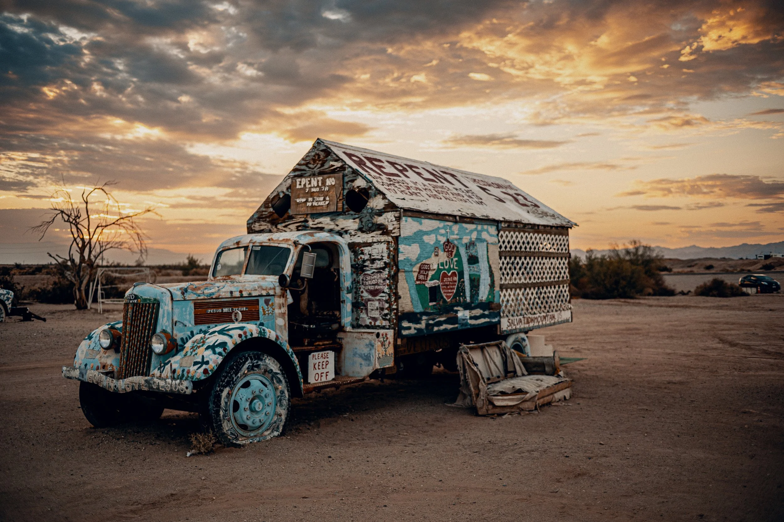 SALVATION MOUNTAIN