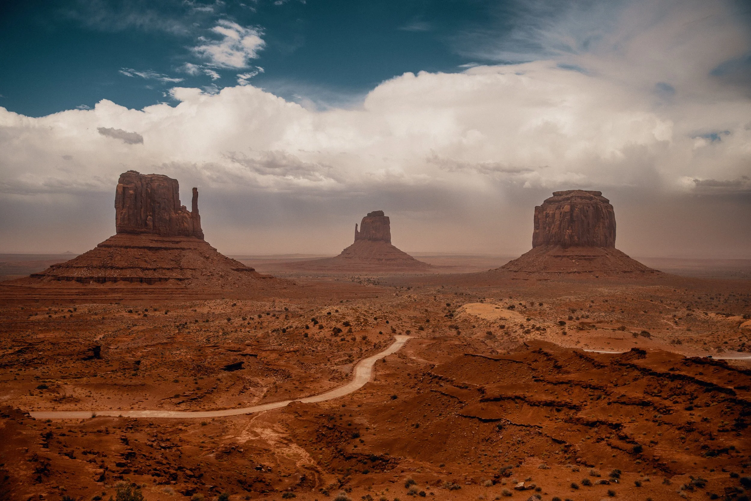 MONUMENT VALLEY