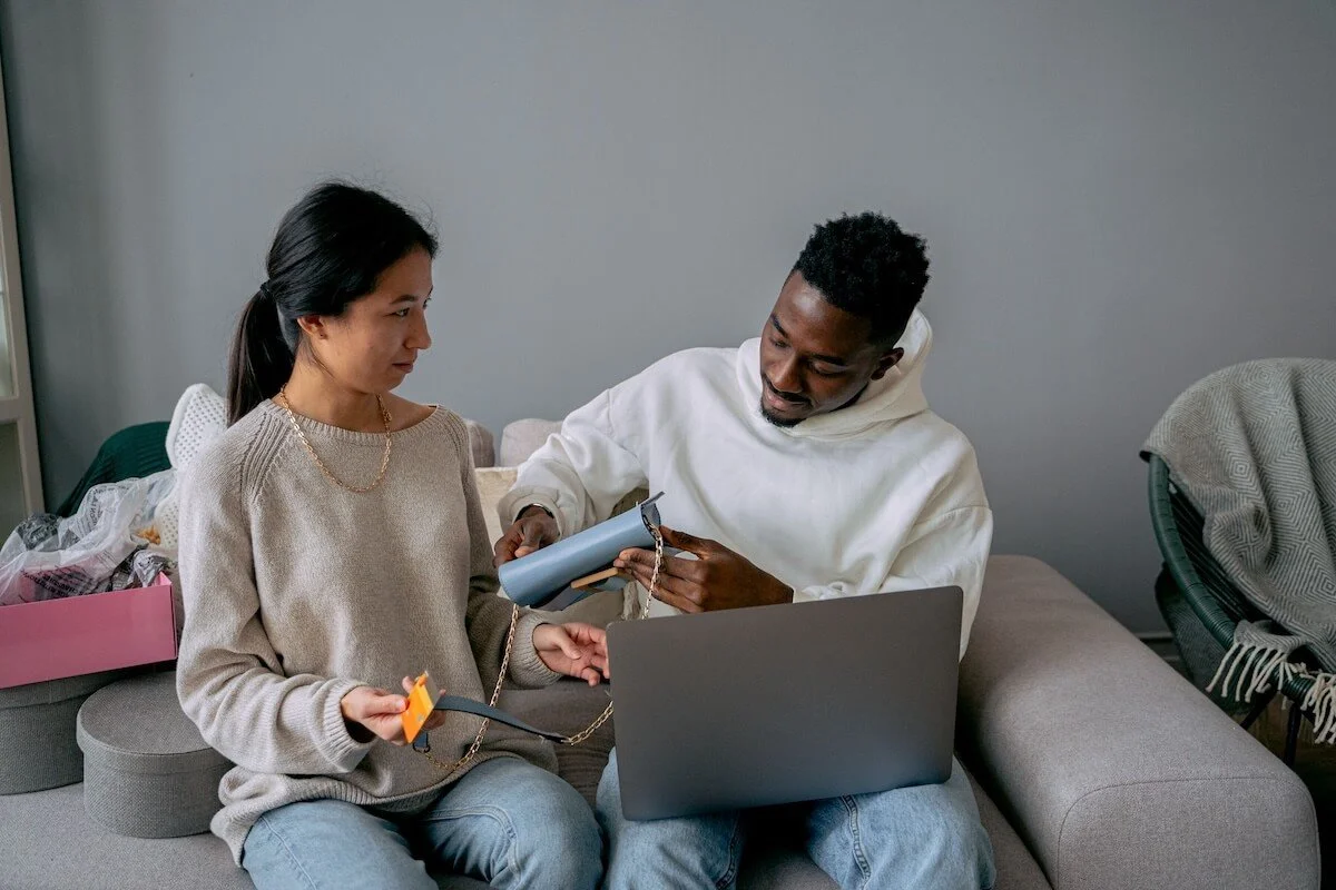 Is Financial Secrecy a Red Flag? Hidden Money Issues in Relationships