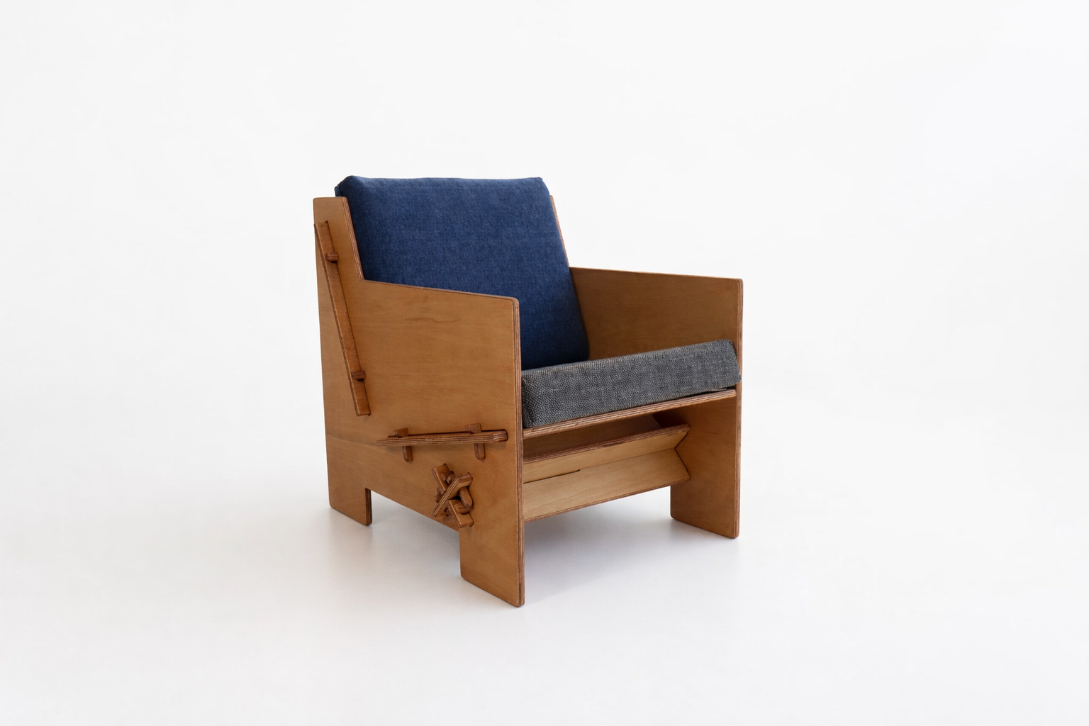 Nomad Arm Chair