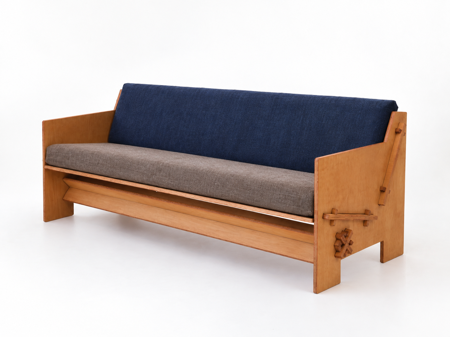 Nomad Couch