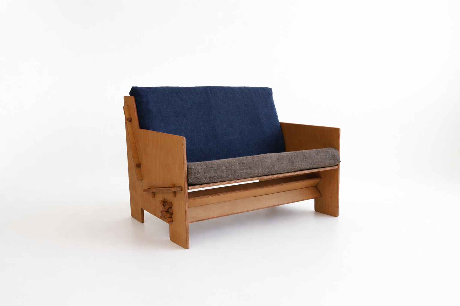 Nomad Loveseat