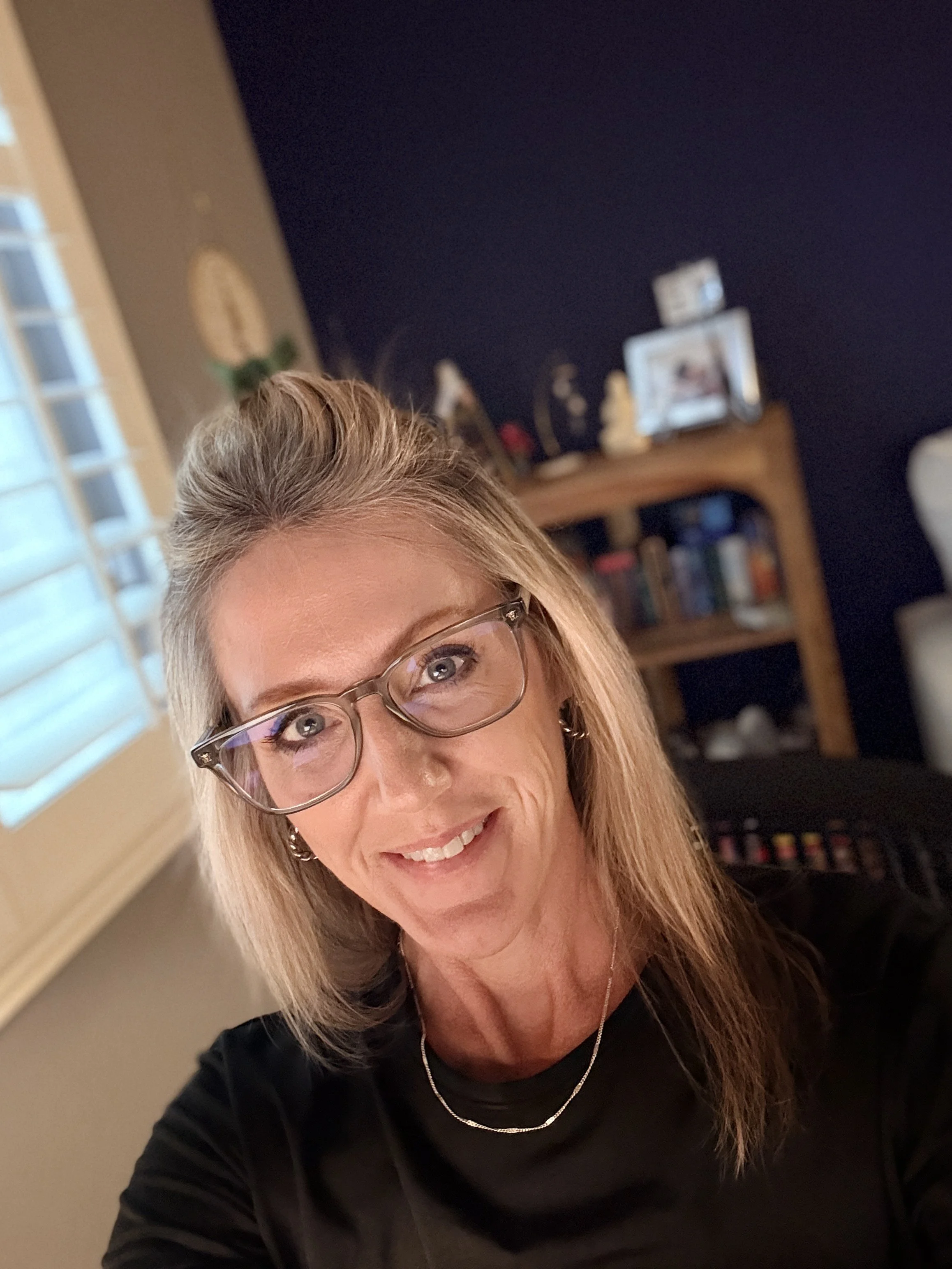 Portrait of Heather Dawn, intuitive realignment practitioner for professionals.