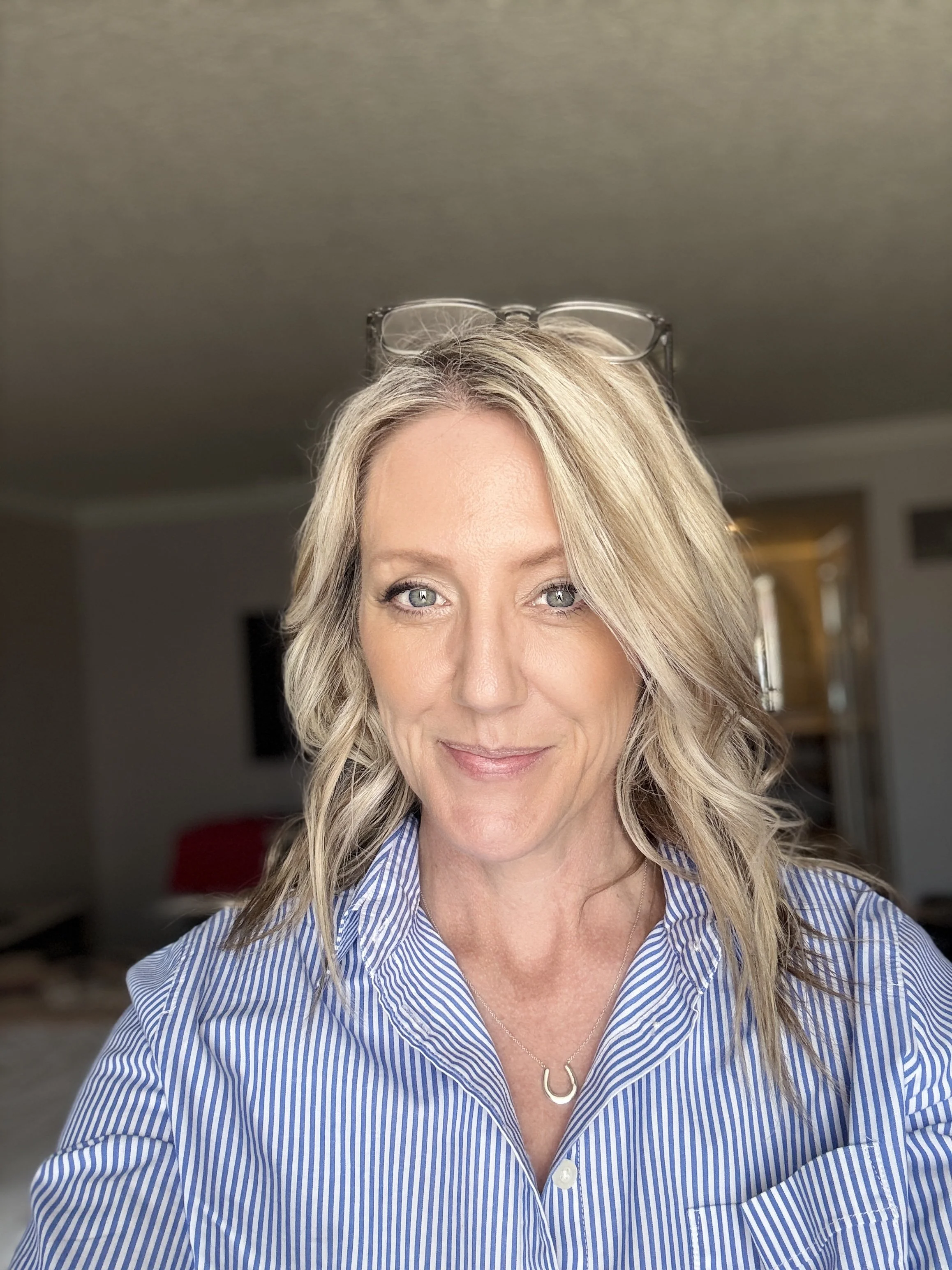 Portrait of Heather Dawn, intuitive realignment practitioner for professionals.