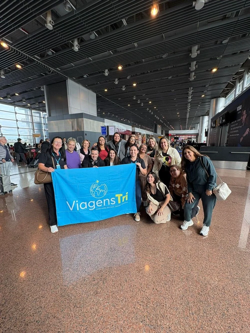 Grupo Viagens Tri embarcando