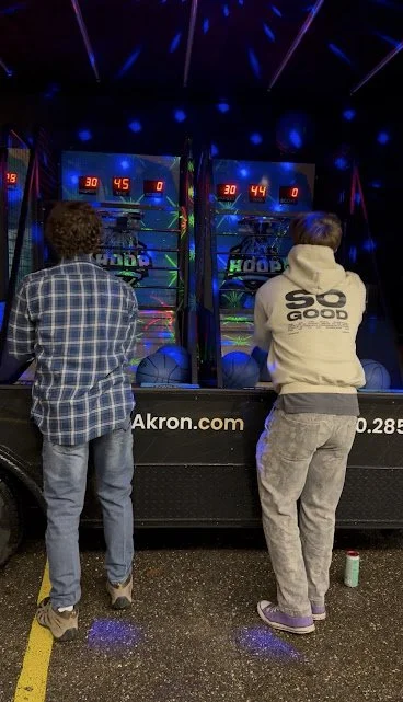 Why Hoop Akron Is the Perfect Entertainment for Fall &amp; Pre-Holiday Events in Akron