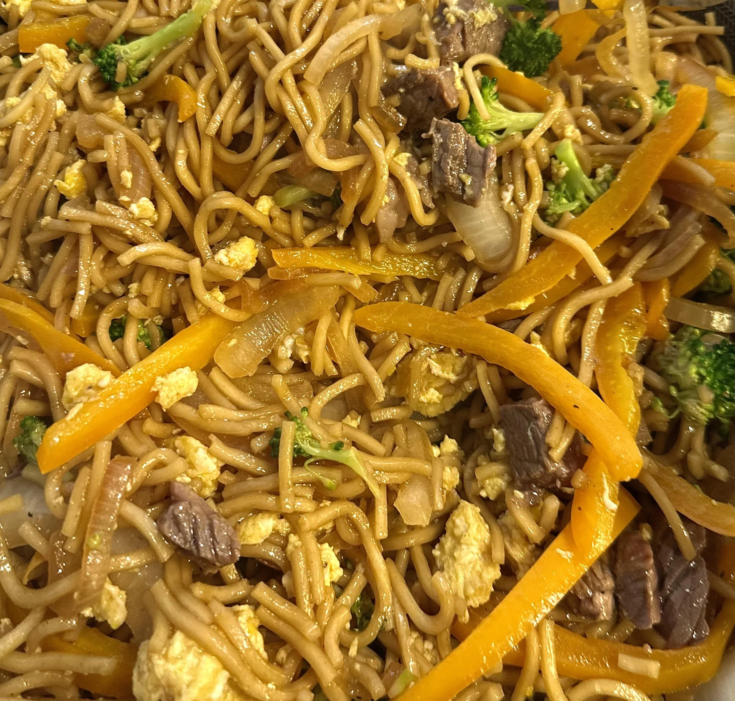 Beef &amp; Veggie Yakisoba