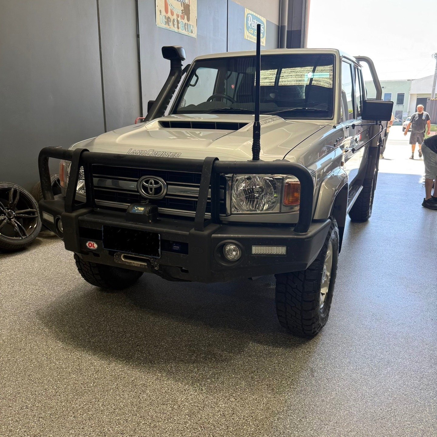 Andrew brought his 79 Series LandCruiser in a little while ago for a parabolic rear spring upgrade, which was a great foundation for comfort and load handling.

This week, it was back to take the next step with KONI Heavy Track adjustable shocks and 