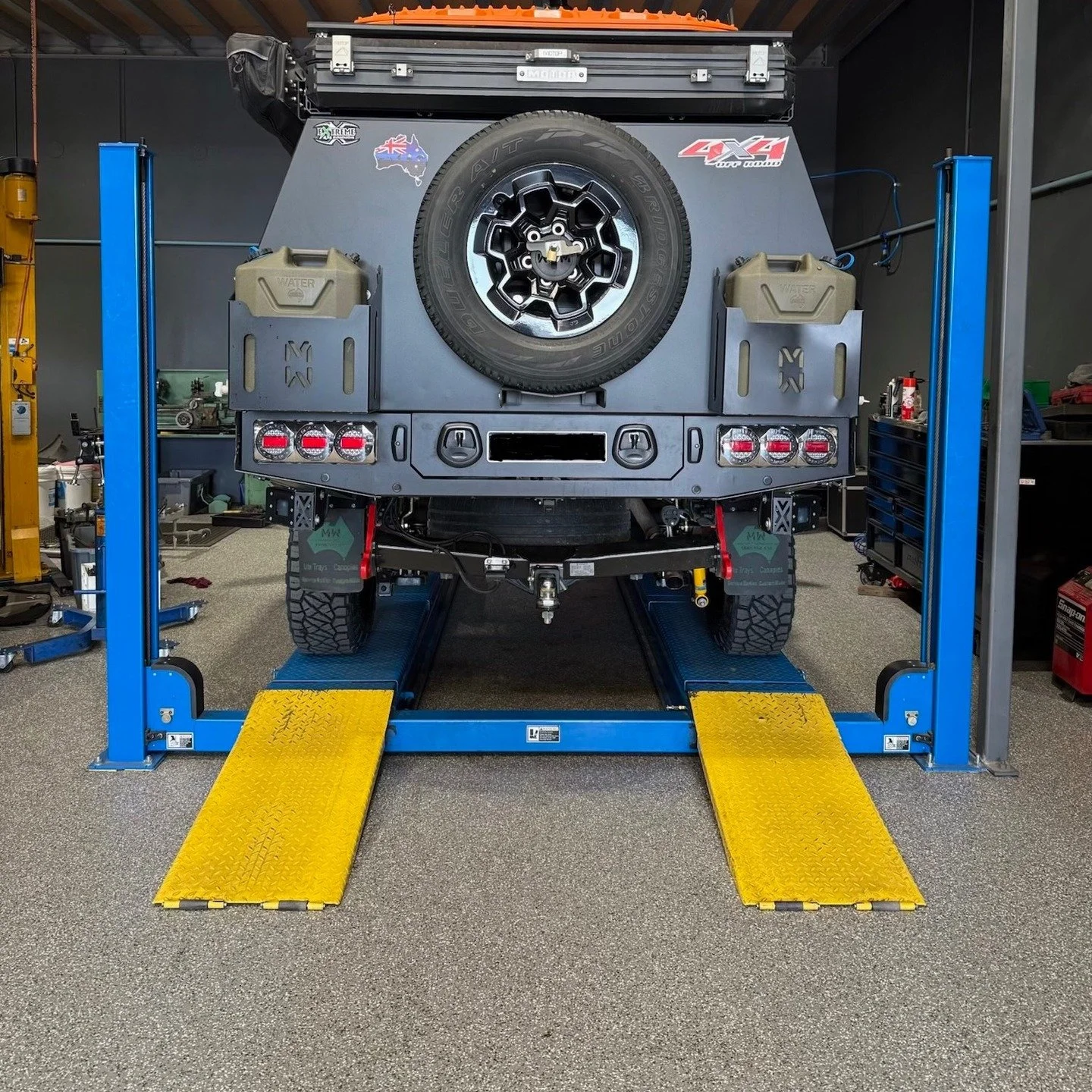 Wheel alignment dialed in, this hilux now has the suspension it deserves - ready for work, play and everything in between 💪🚙 #advantagesuspension #hilux4x4 #4x4australia #airbagman #bilstein