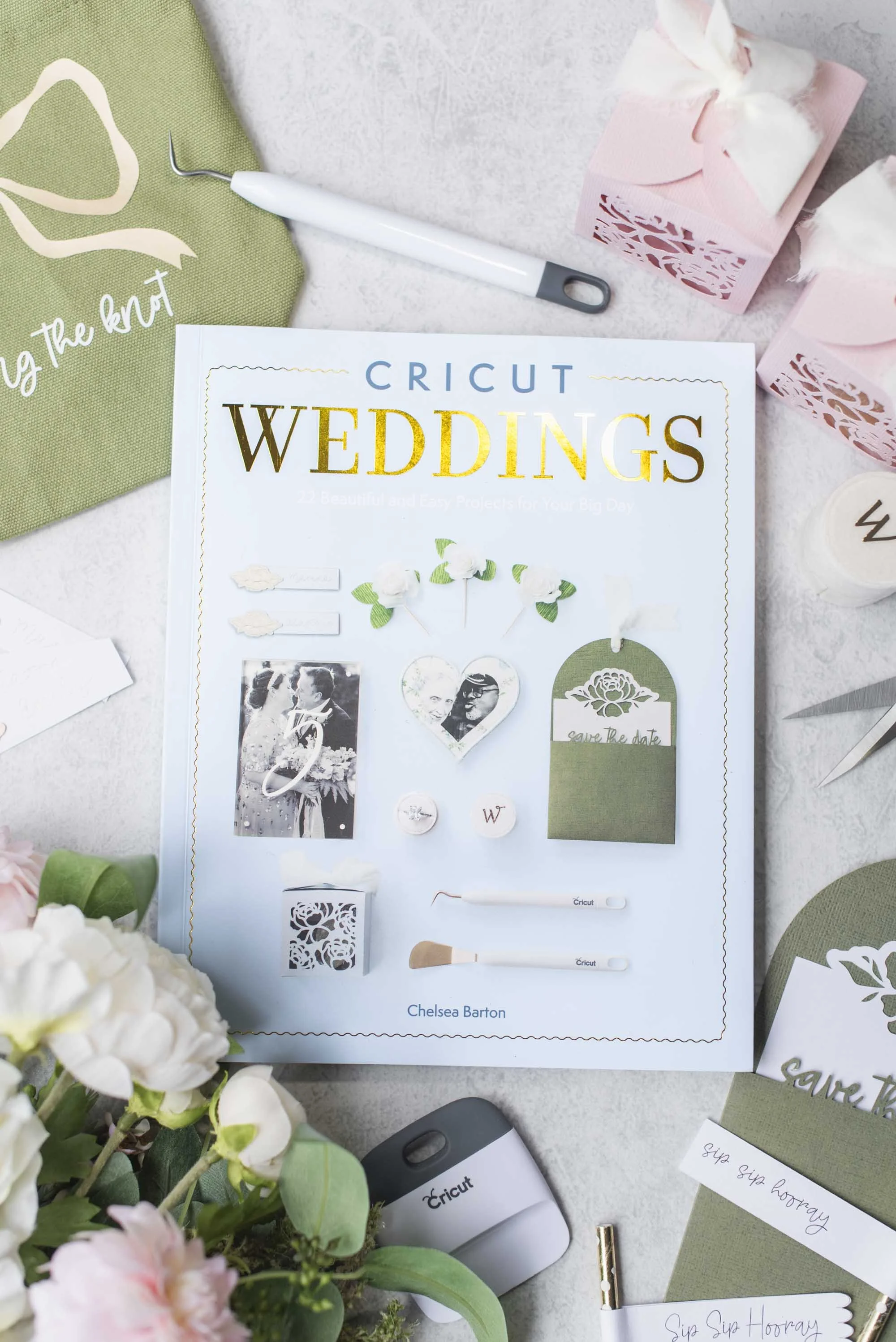 Cricut Weddings Book