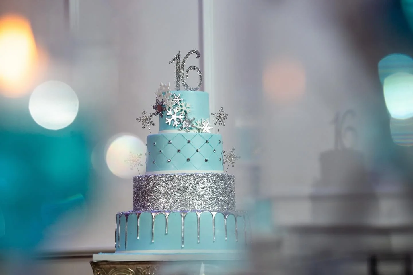 Winter Wonderland Sweet 16 Cake &amp; Dessert ❄️

From icy blue details to the dreamiest dessert display, this celebration was all about turning a vision into an unforgettable night. Snow-inspired decor, custom treats, and elevated party details made