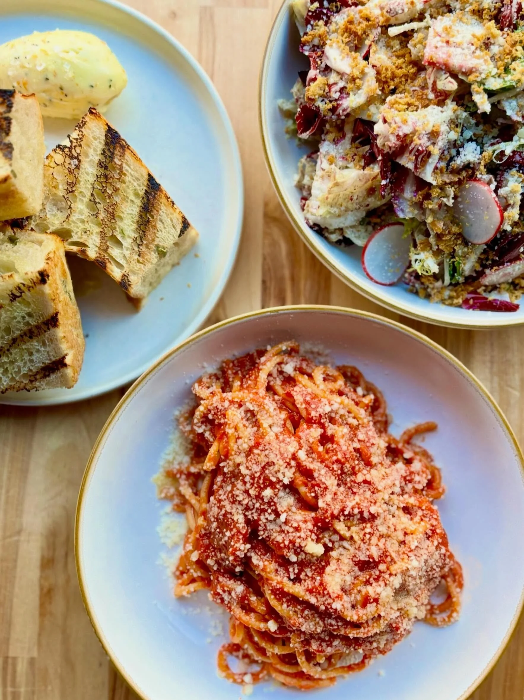 One more day till the weekend and she&rsquo;s gunna be a GOOD ONE🌞!!!! Seattle, let&rsquo;s welcome in May with delicious eats of course!!

We&rsquo;ve got Quick Stop in Queen Anne for your morning needs, Brunch in Capitol Hill, and the usual pasta 