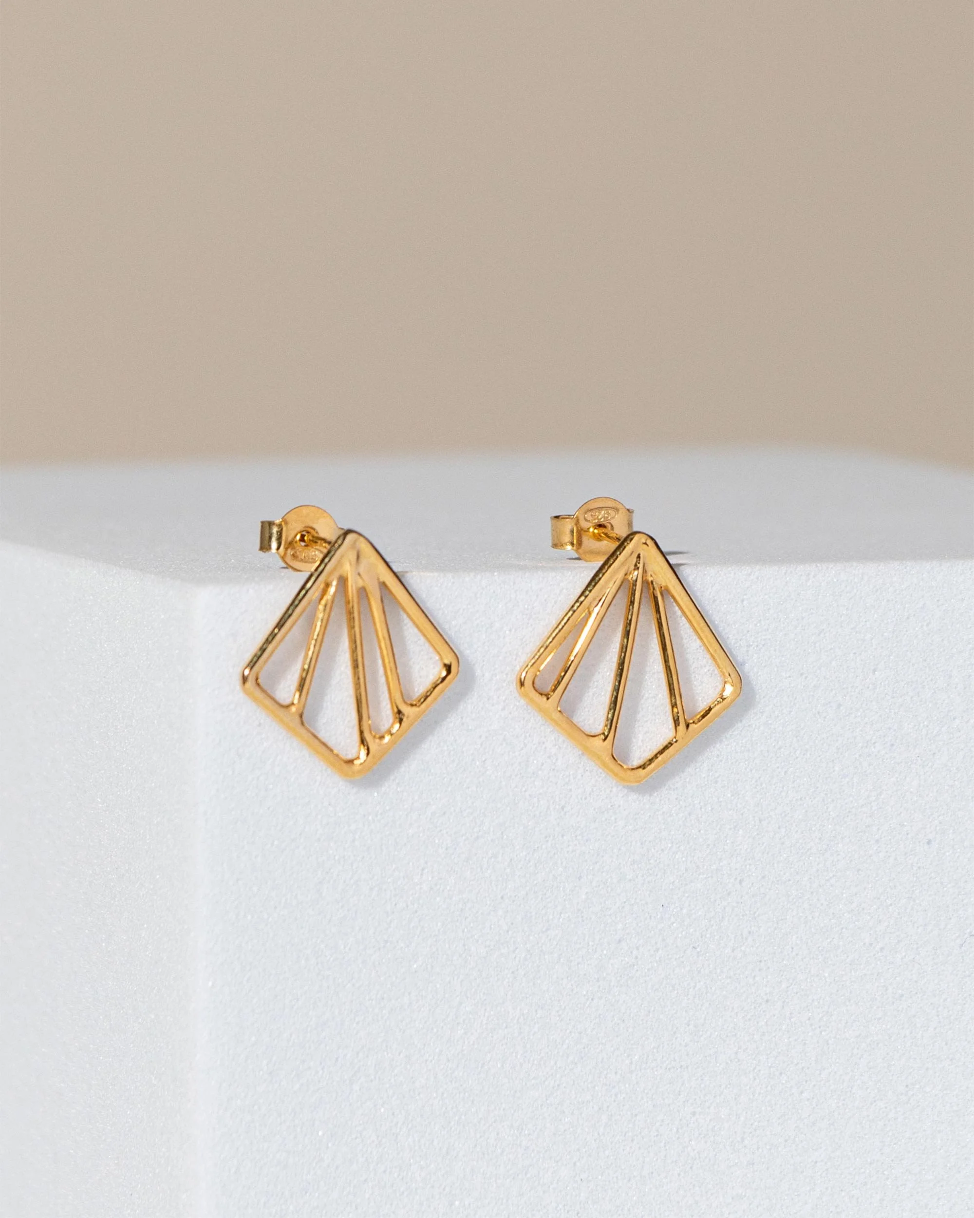 Intersect Studs · Mini
