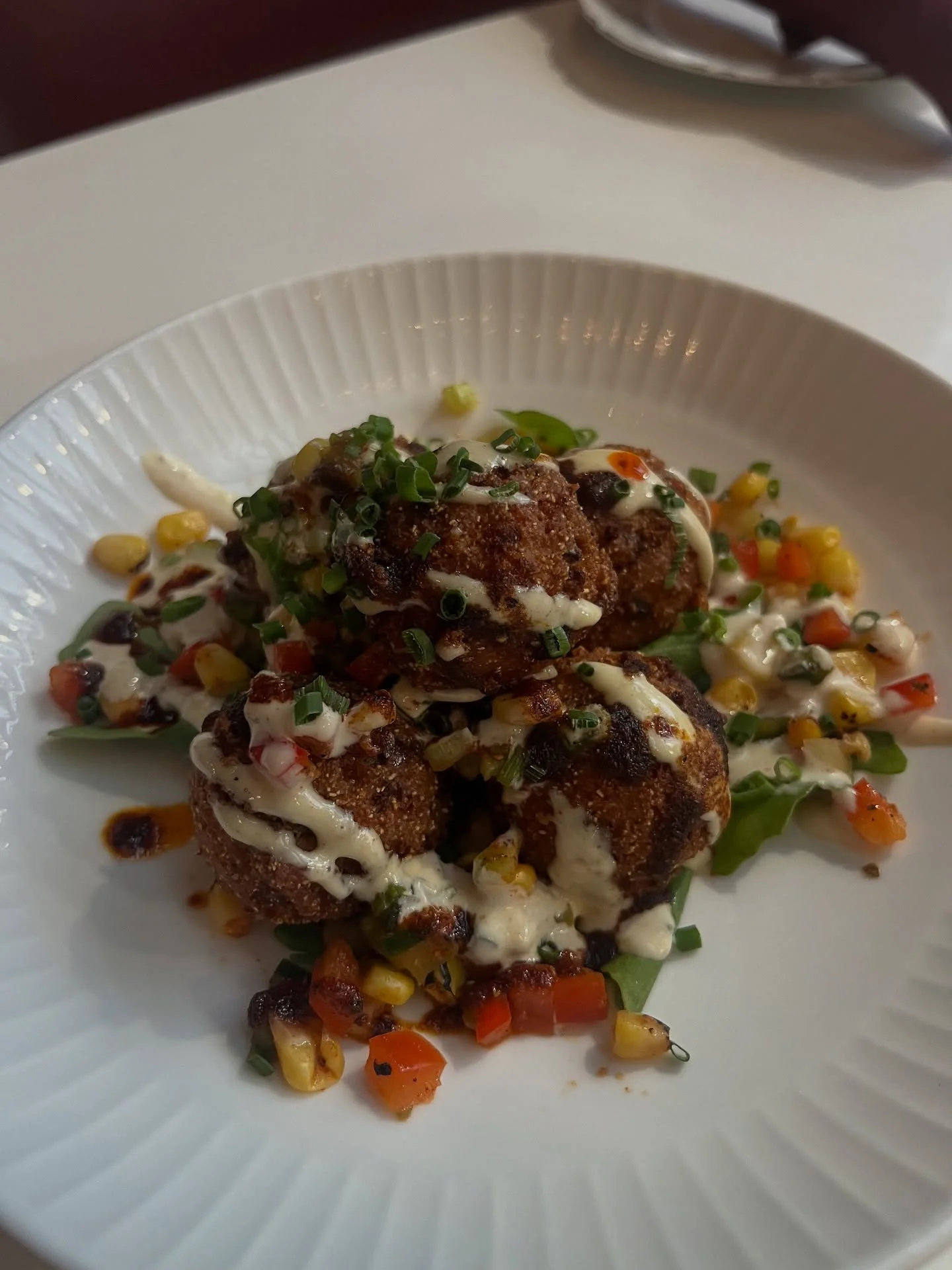 tonight&rsquo;s mood: sour, spicy, and a little southern.
🍸 sour patch martini
🍗 bacon cheddar jalape&ntilde;o hush puppies
available tonight only &mdash; come get in your feels (and your flavor).