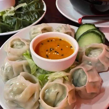 momosushcafe4.jpg