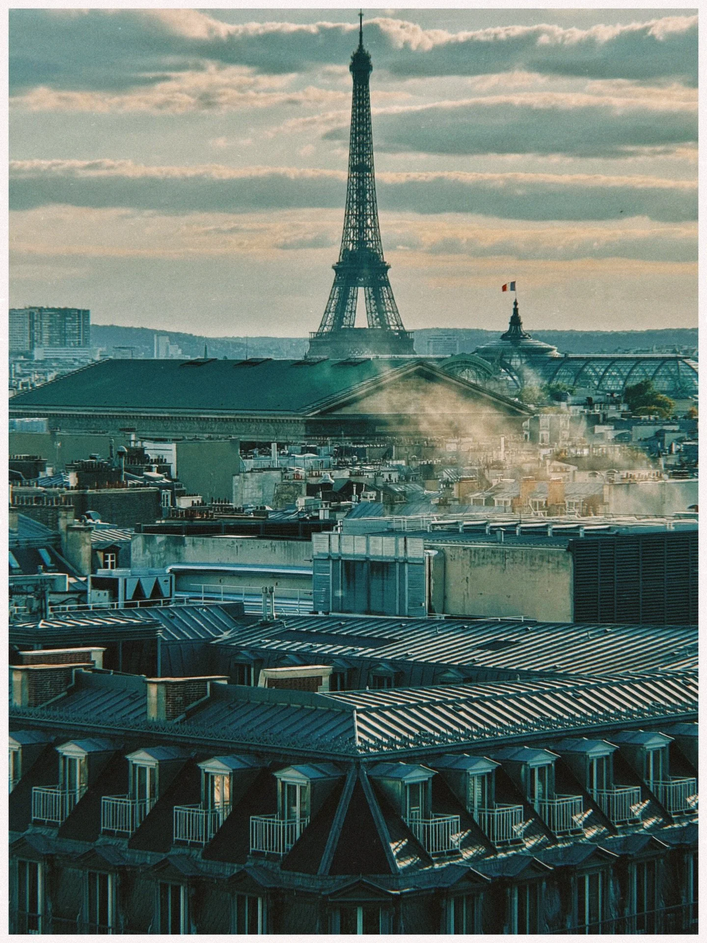 We ended our France summer back in Paris, where @chouchouhotel was home for five days. The L&rsquo;ARRACHE-COEUR Suite gave us Opera views and the kind of setup Parisians call &ldquo;modest.&rdquo; A big bath, a cozy bedroom, and a salon quickly conq
