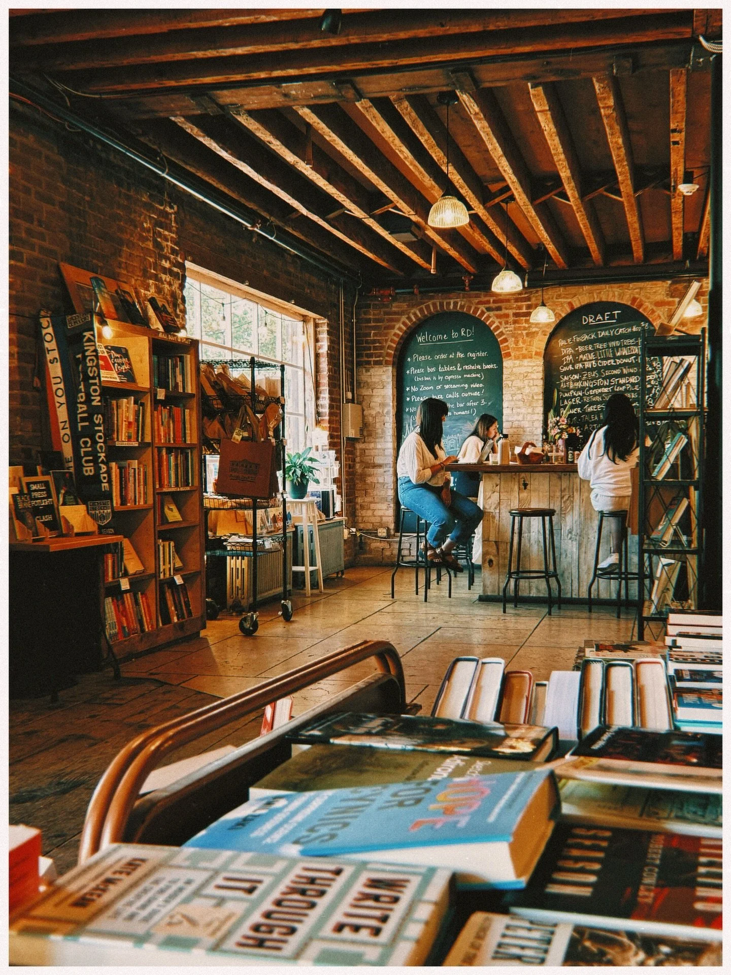 When in Kingston, always @roughdraftny. It&rsquo;s a ritual of ours every time we&rsquo;re in #upstatenewyork 

#newyork #ny #upstateny #kingstonny #newyork_ig #iloveny #seemycity #shotoniphone #bookshop