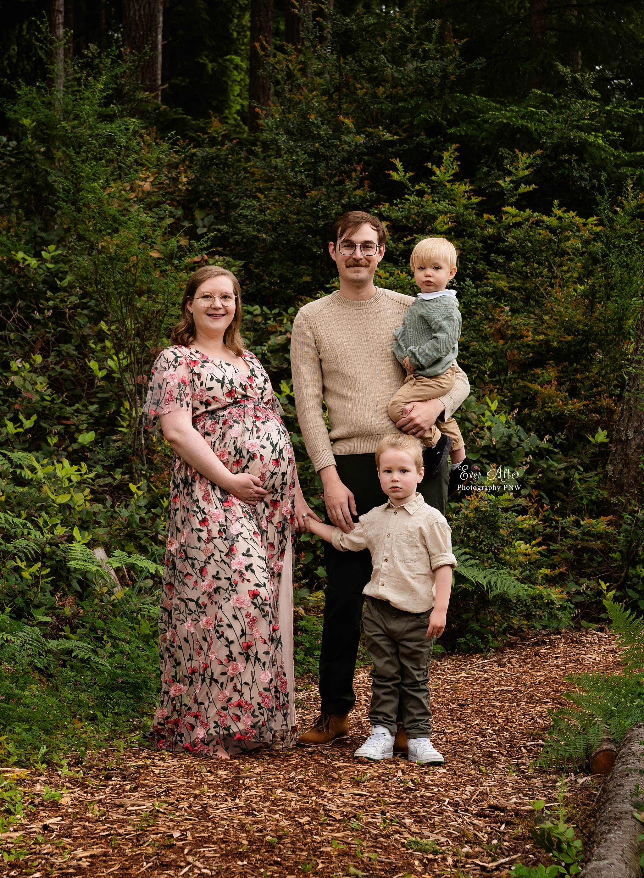 Maternity photographer fox island.png