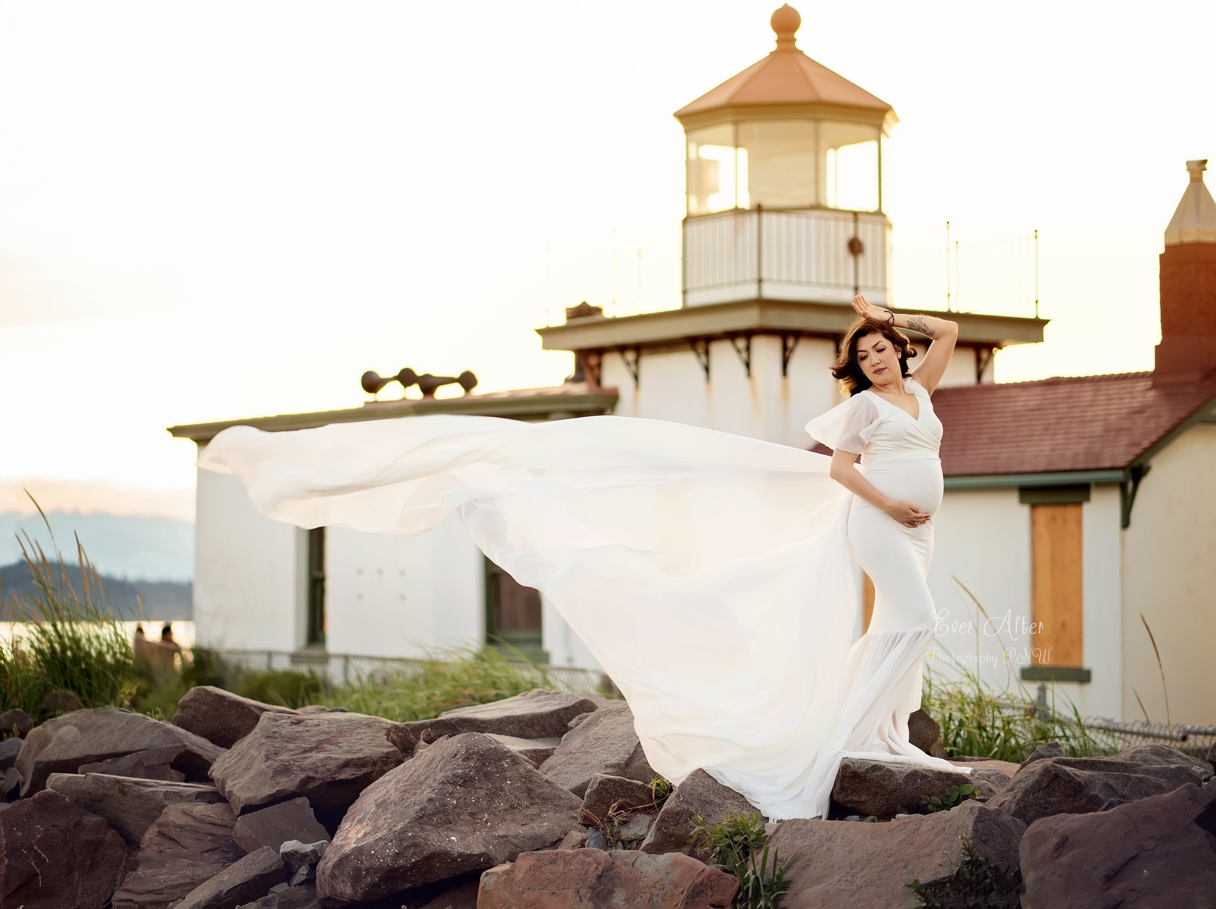 Maternity photographer gig harbor.jpg